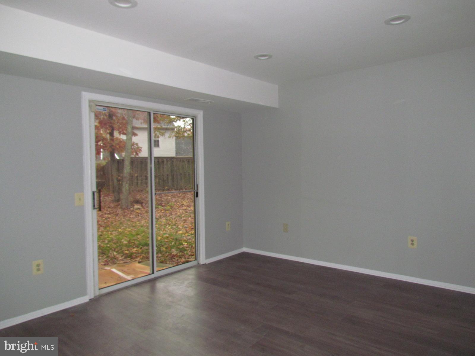 LANCASTER - Residential Lease