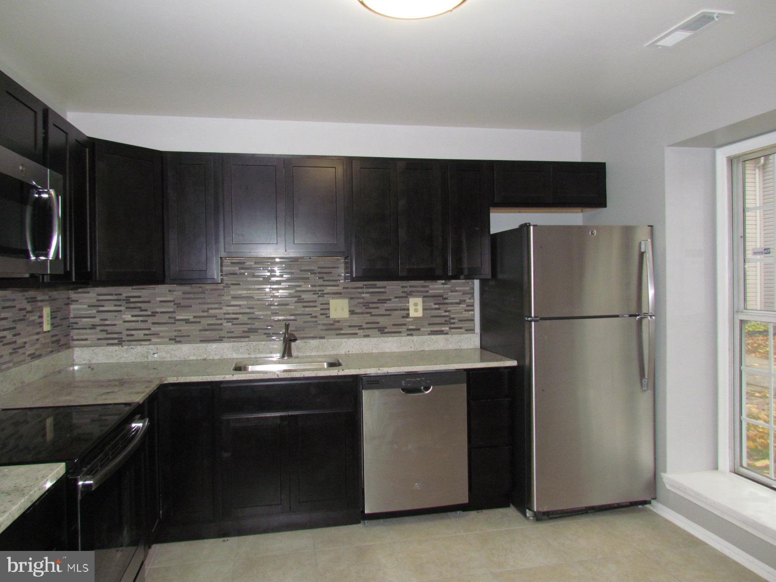 LANCASTER - Residential Lease