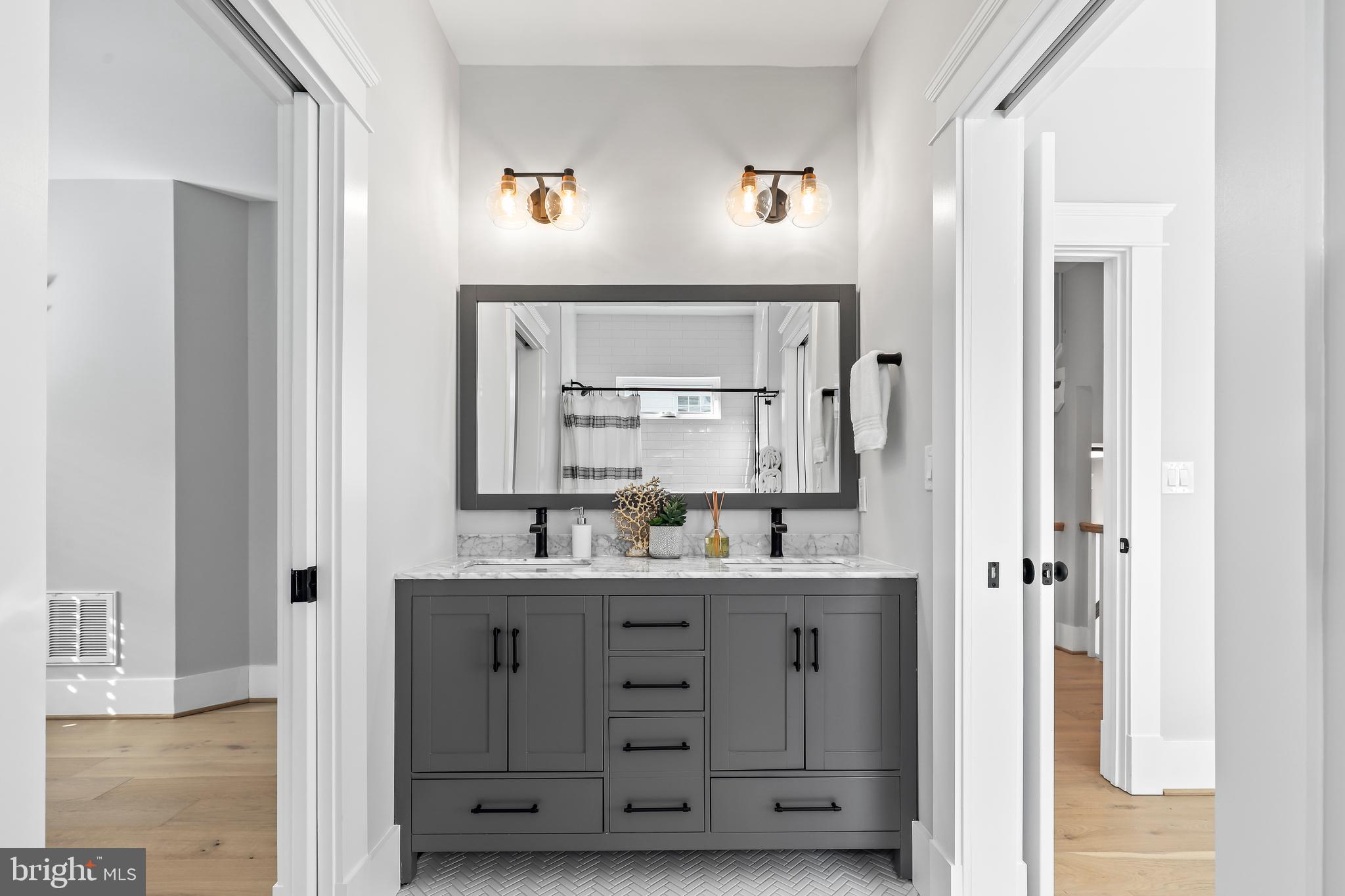 ROSEMONT - Residential
