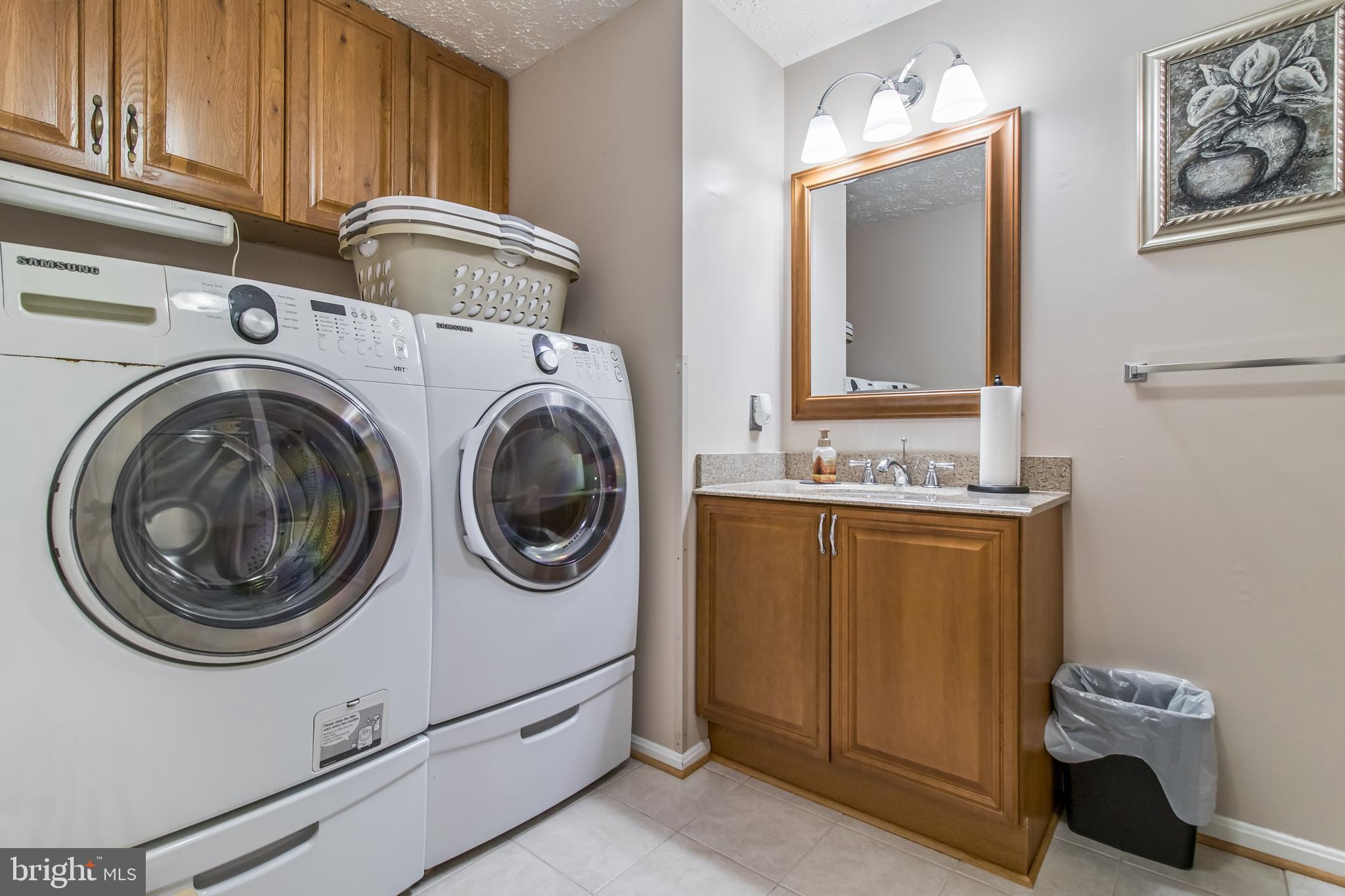DORCHESTER - ST. CHARLES - Residential