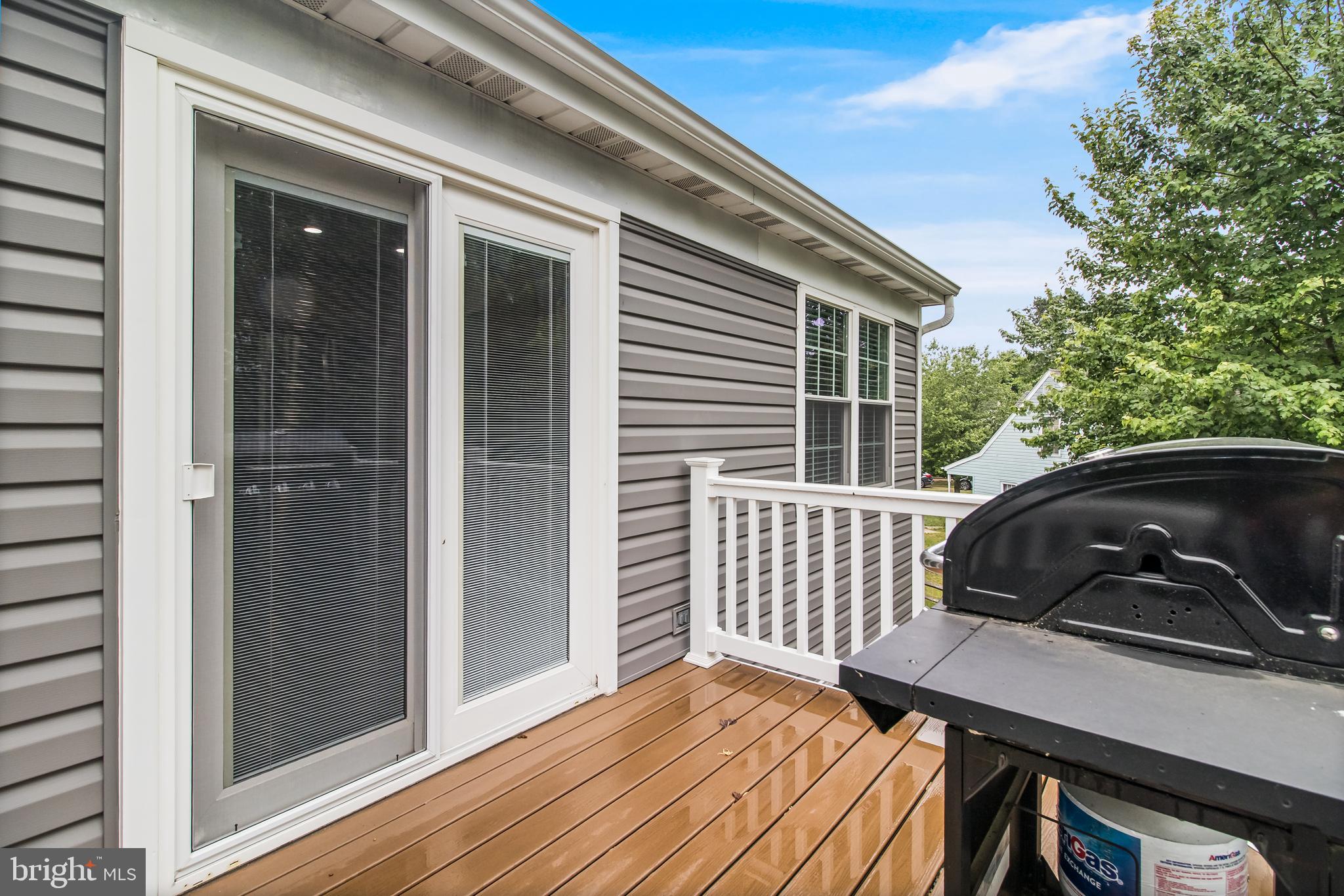 DORCHESTER - ST. CHARLES - Residential
