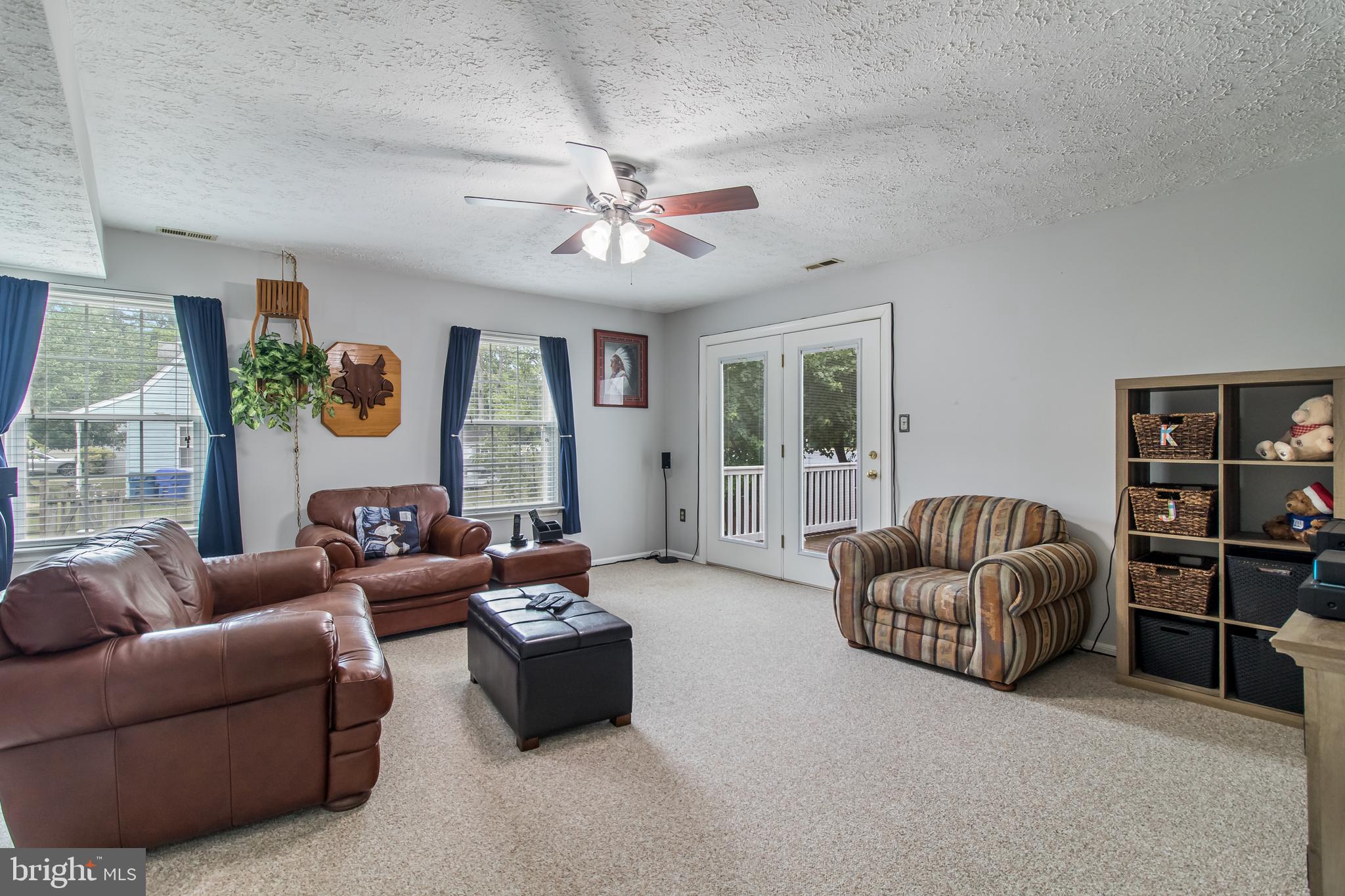 DORCHESTER - ST. CHARLES - Residential