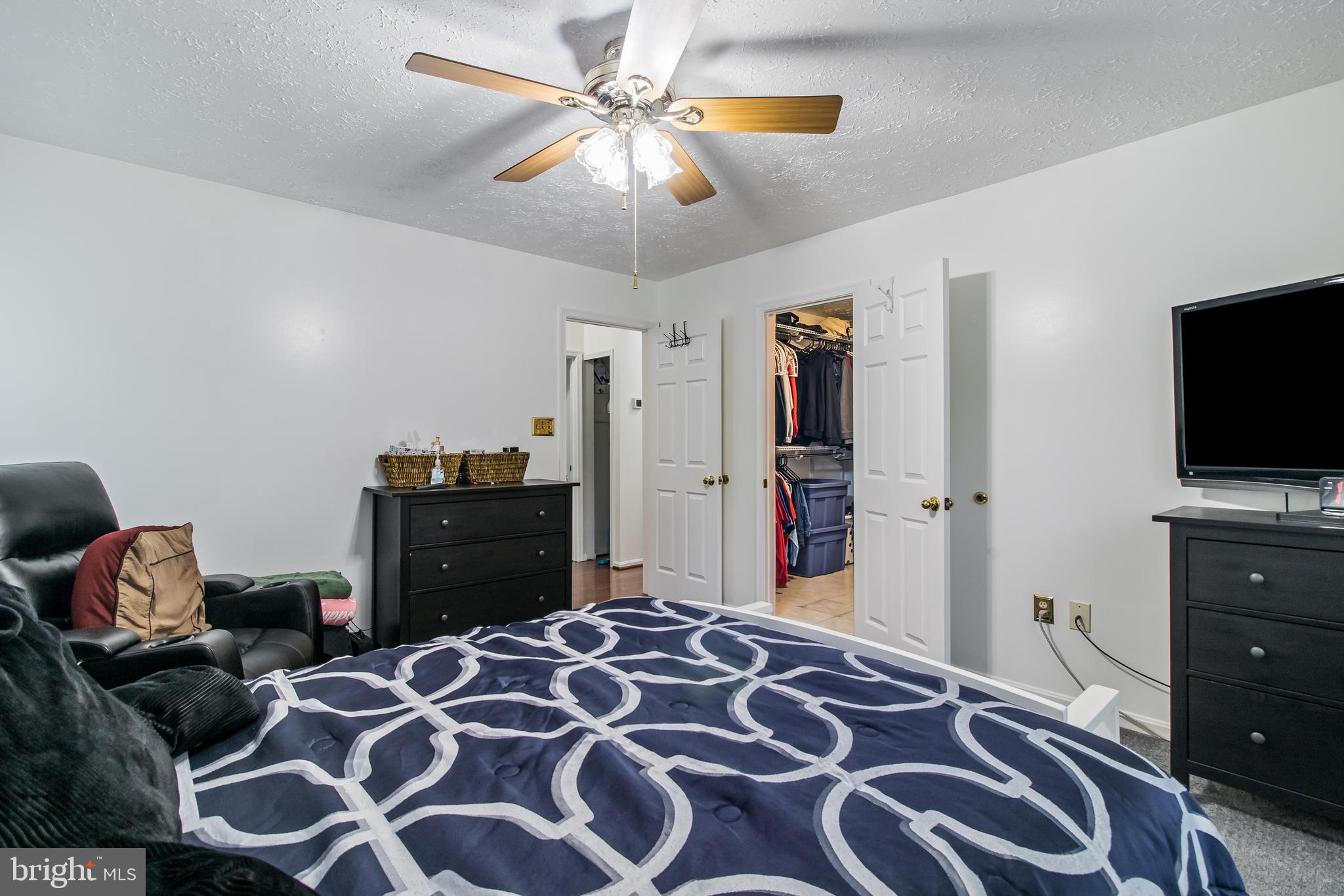 DORCHESTER - ST. CHARLES - Residential