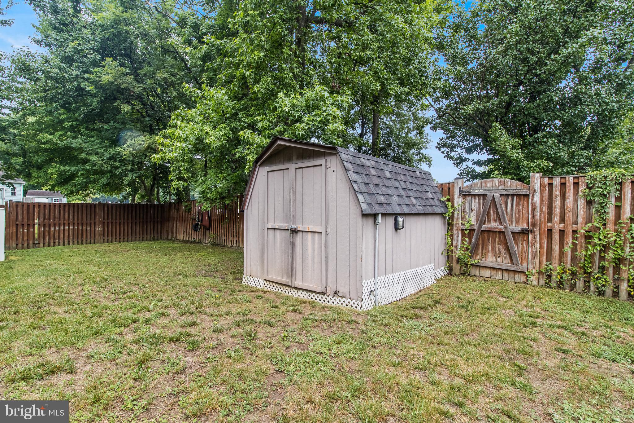 DORCHESTER - ST. CHARLES - Residential