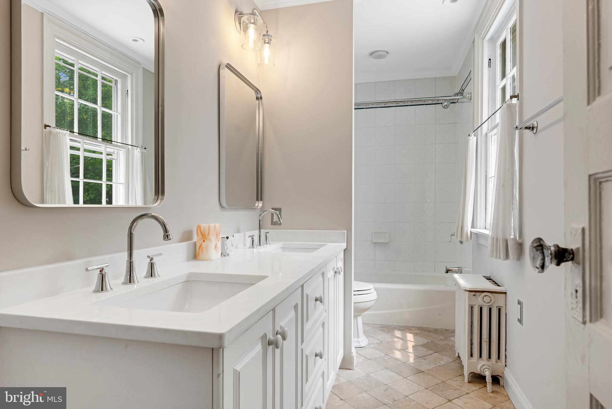 RUXTON - Residential