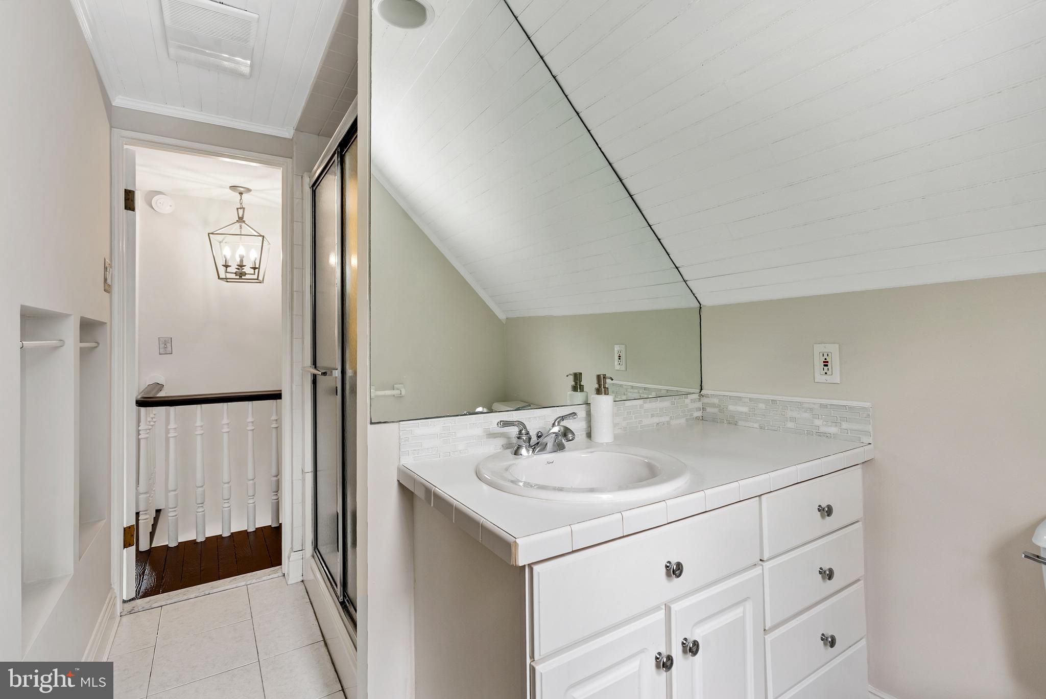 RUXTON - Residential