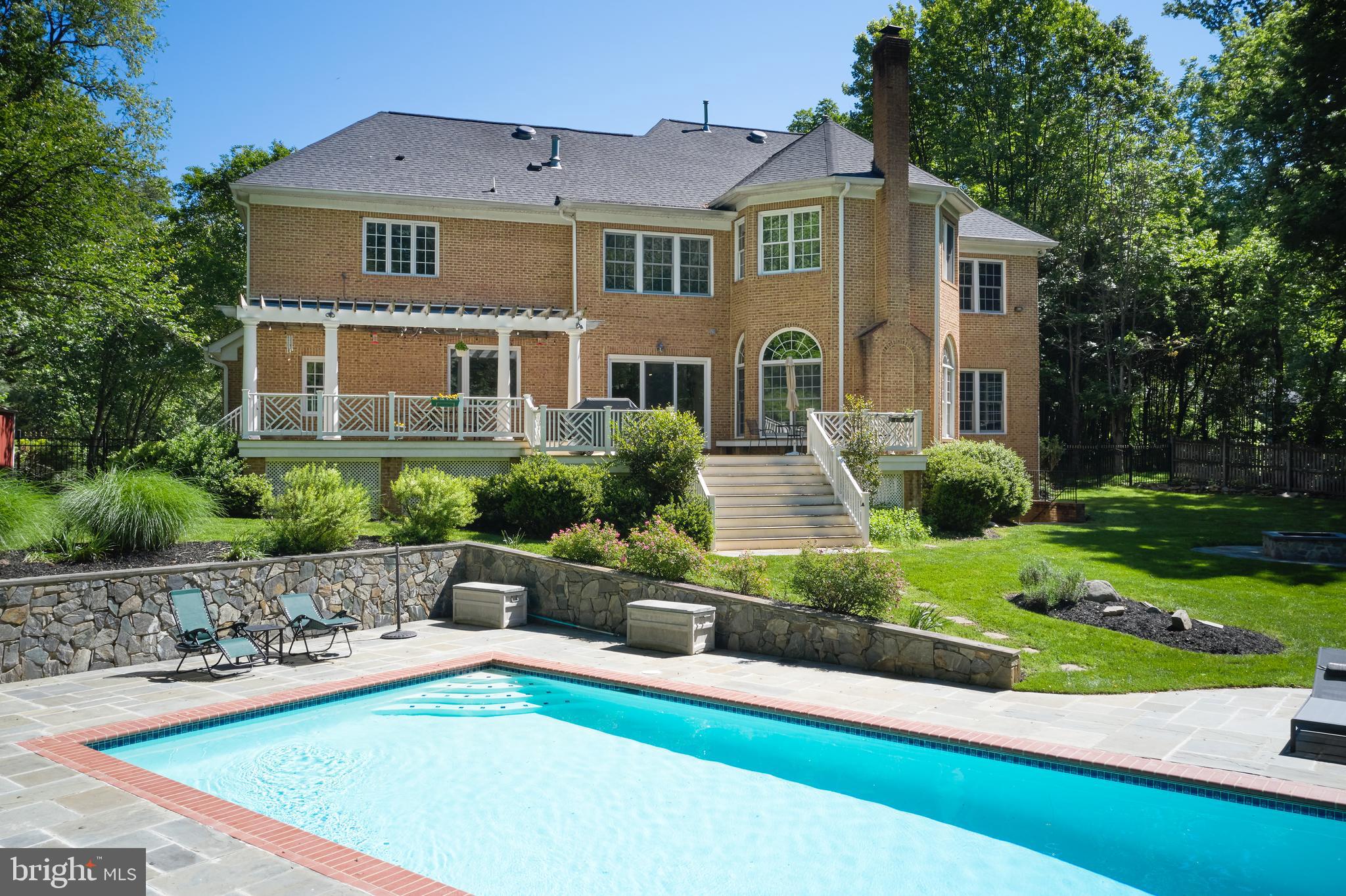 DARNESTOWN OUTSIDE - Residential
