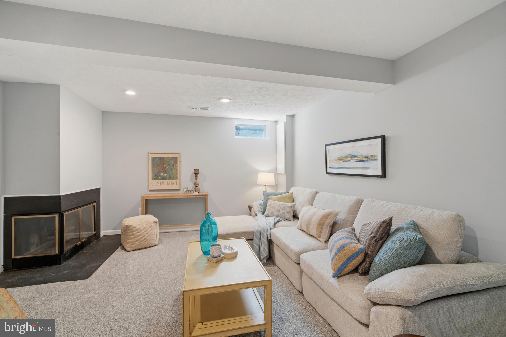 GUNNERS LAKE VILLAGE - Residential