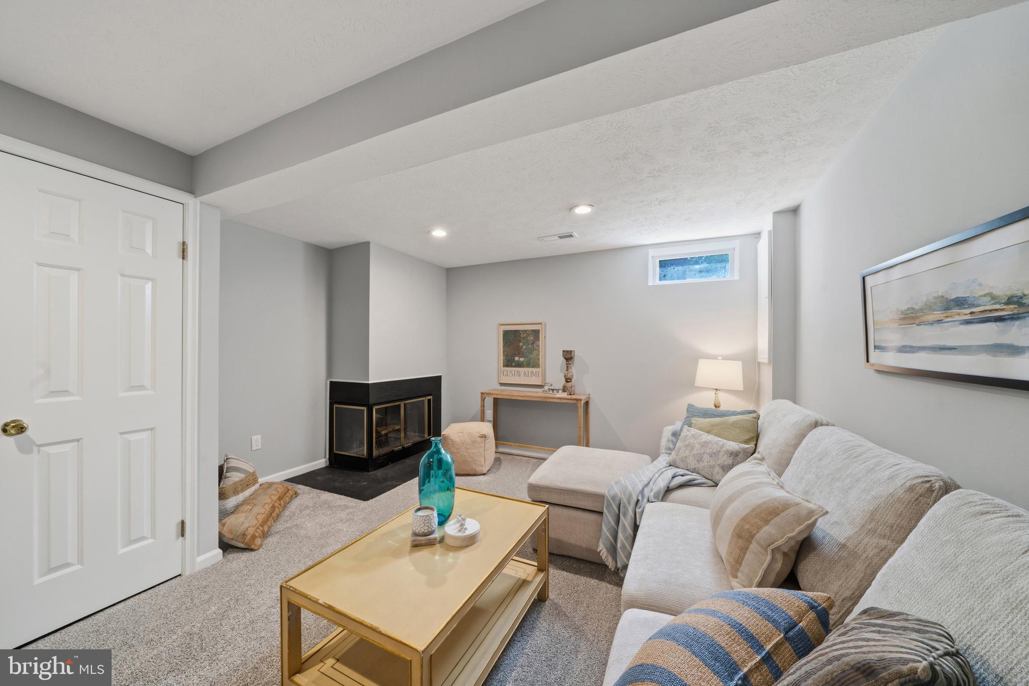 GUNNERS LAKE VILLAGE - Residential