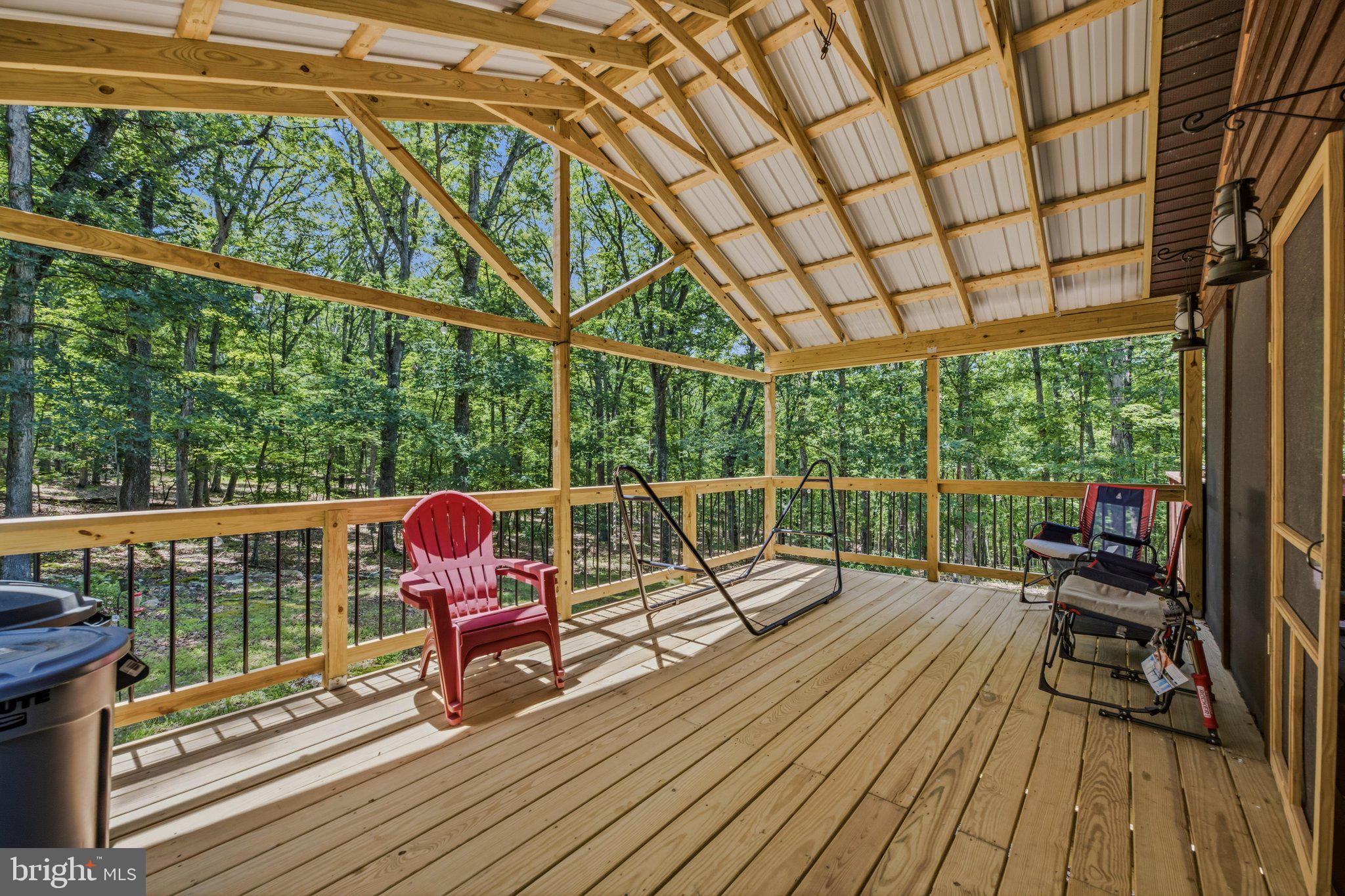 ROUSE MOUNTAIN - Residential