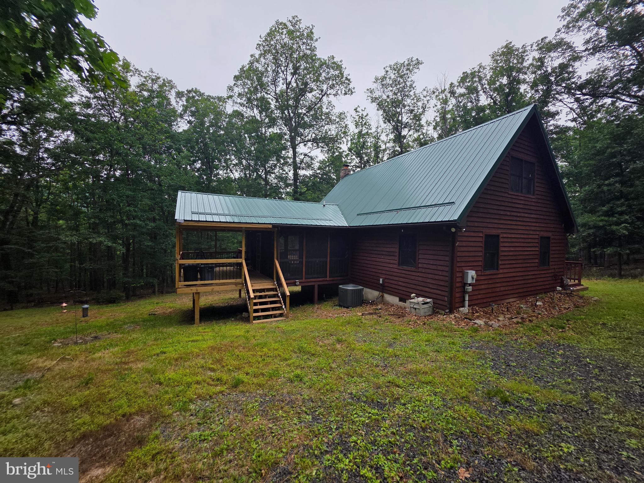 ROUSE MOUNTAIN - Residential