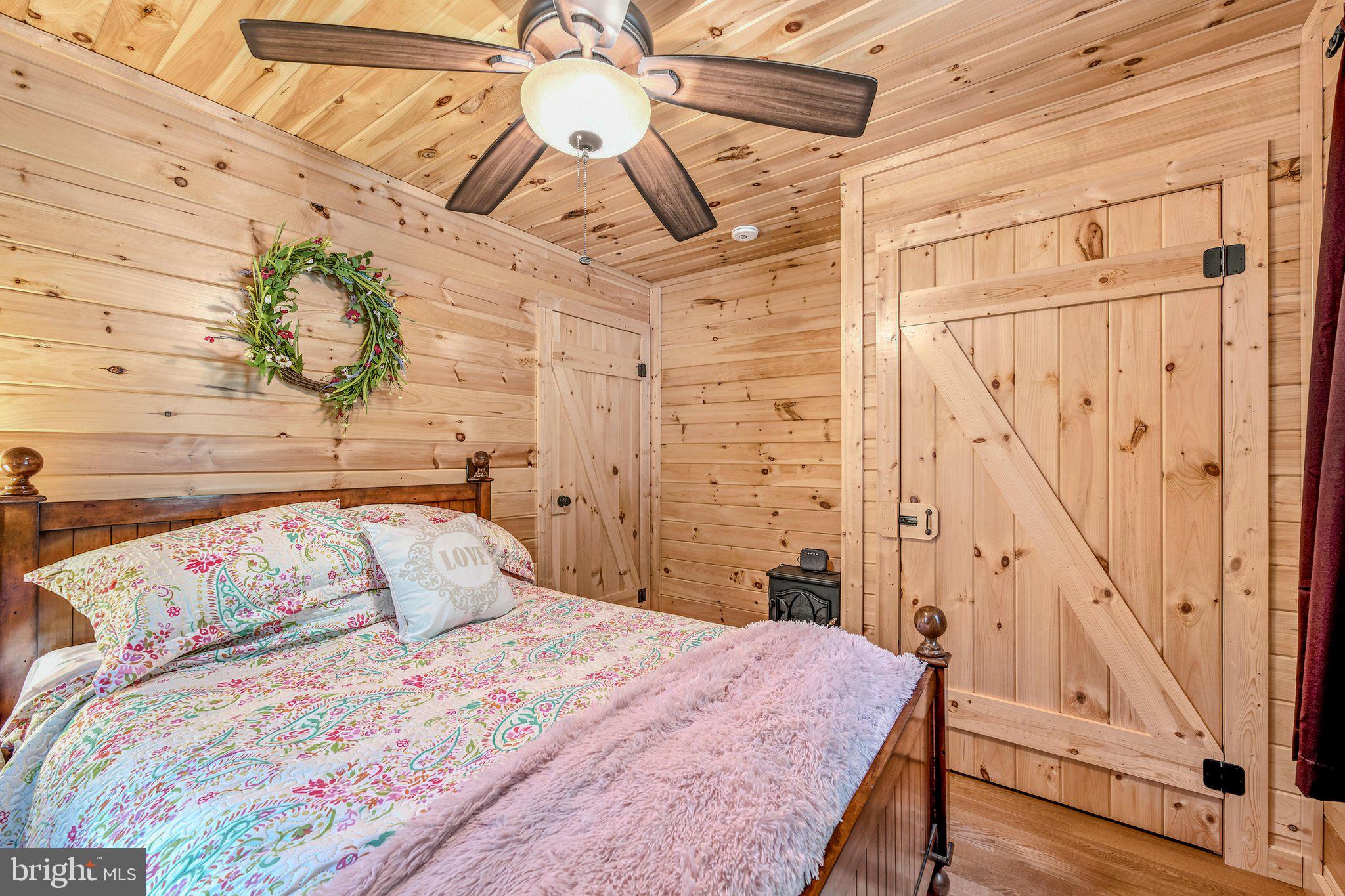 ROUSE MOUNTAIN - Residential