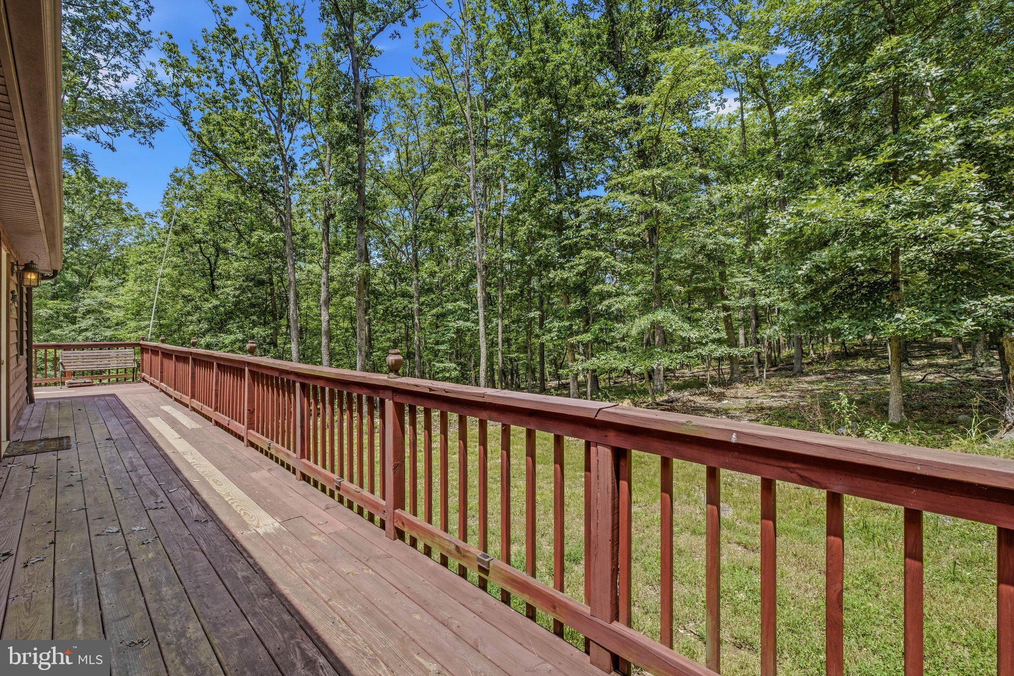 ROUSE MOUNTAIN - Residential