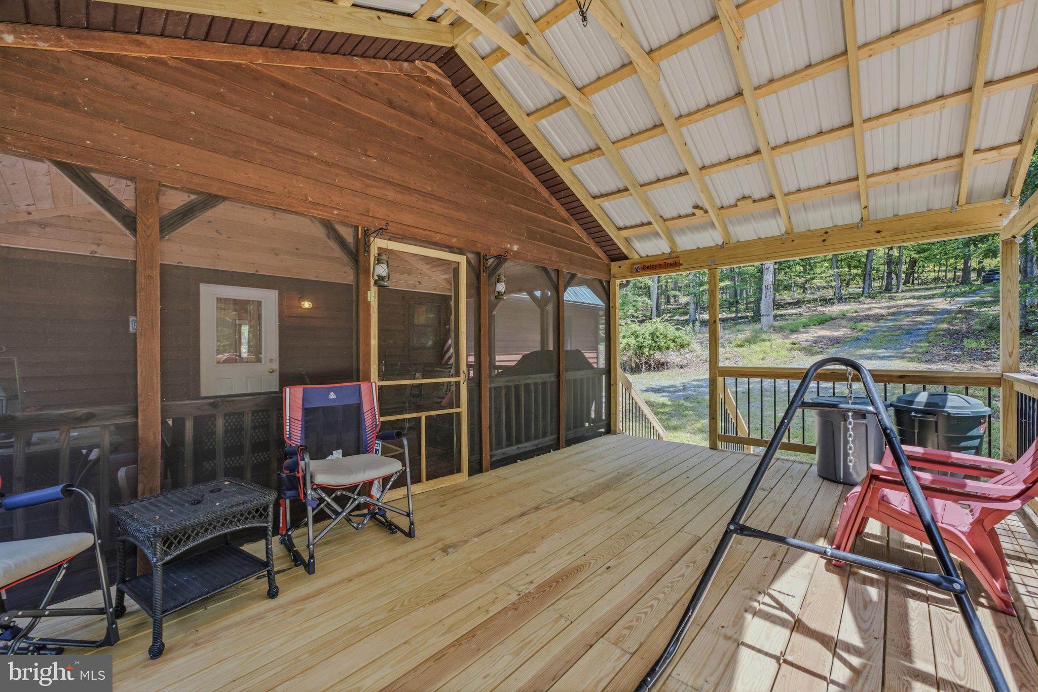 ROUSE MOUNTAIN - Residential