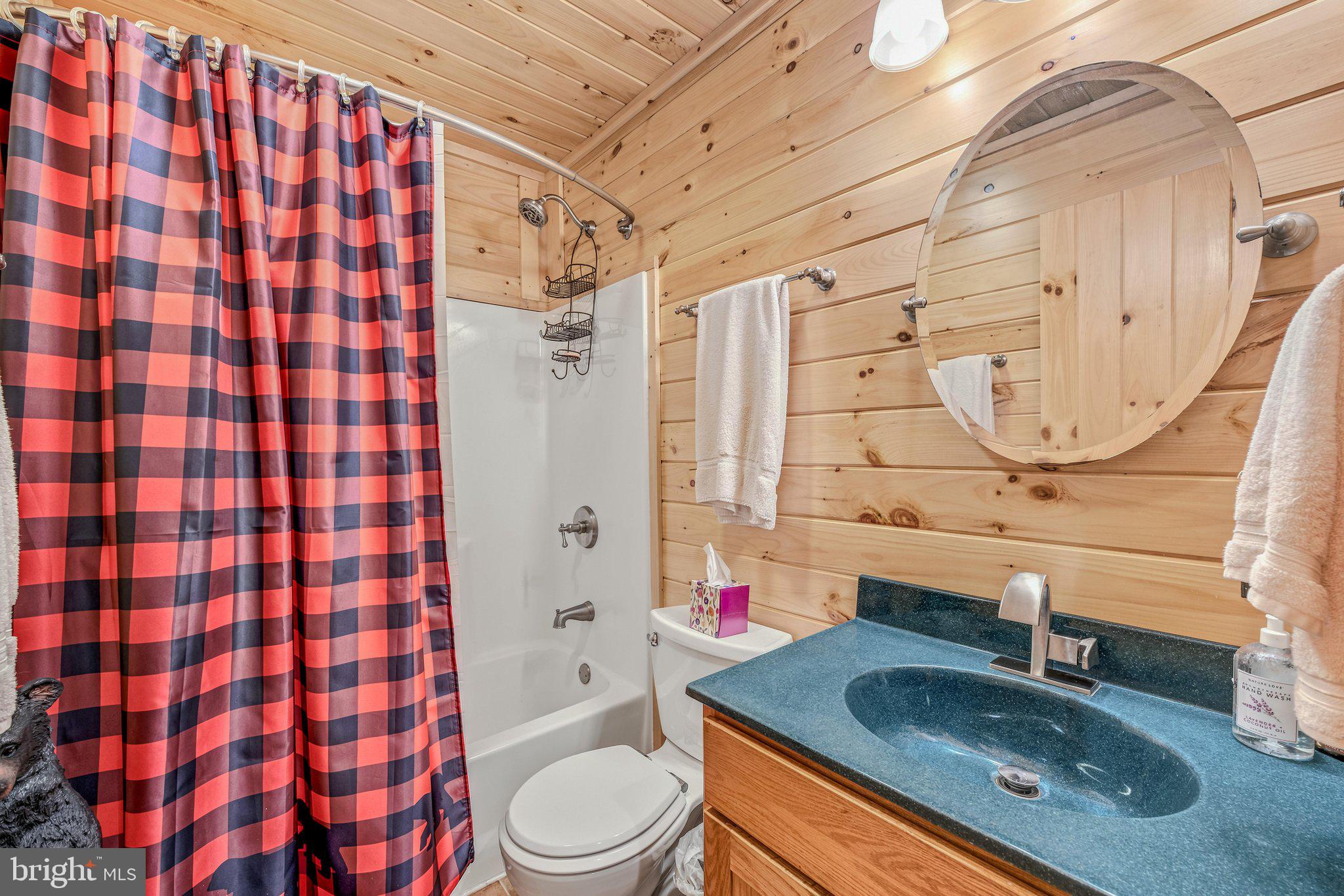 ROUSE MOUNTAIN - Residential