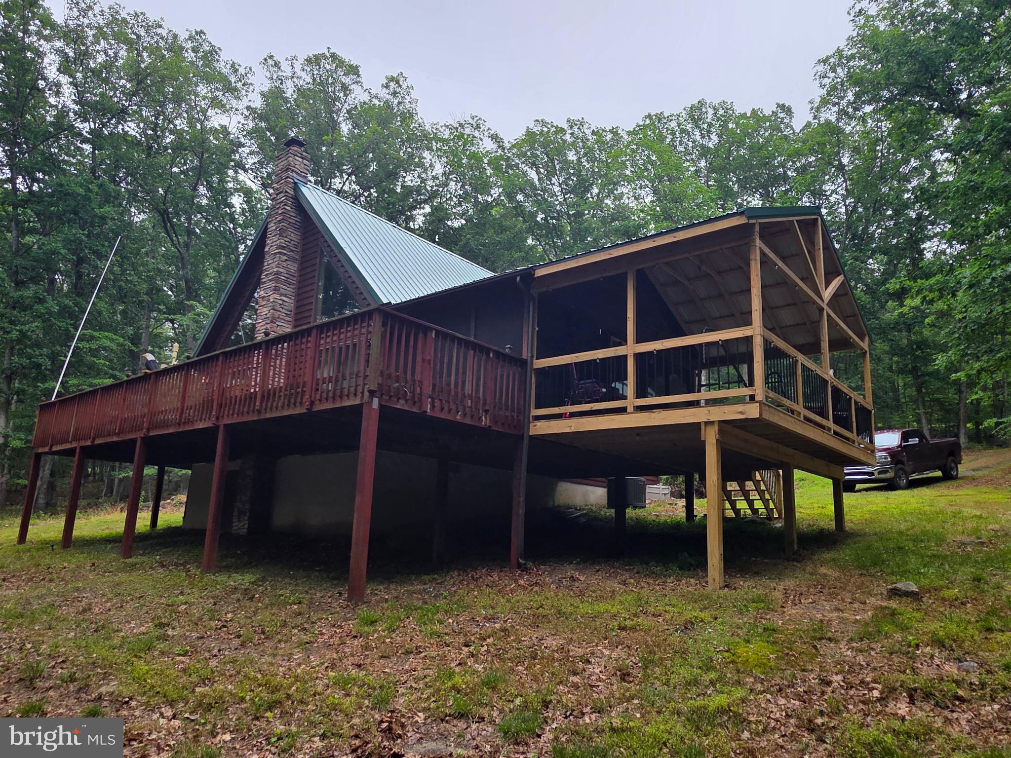 ROUSE MOUNTAIN - Residential