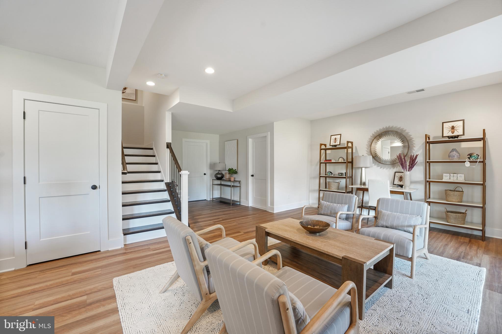 SAWMILL COURT - Residential