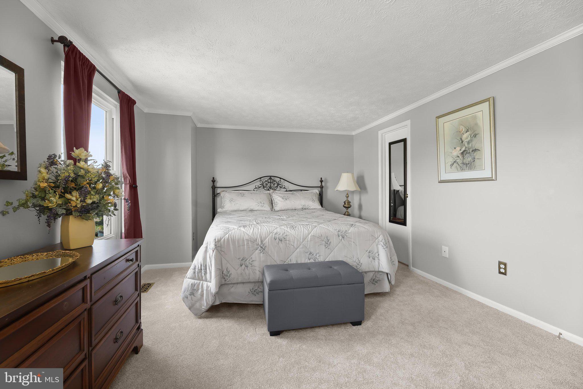 GLEN OAKS - Residential