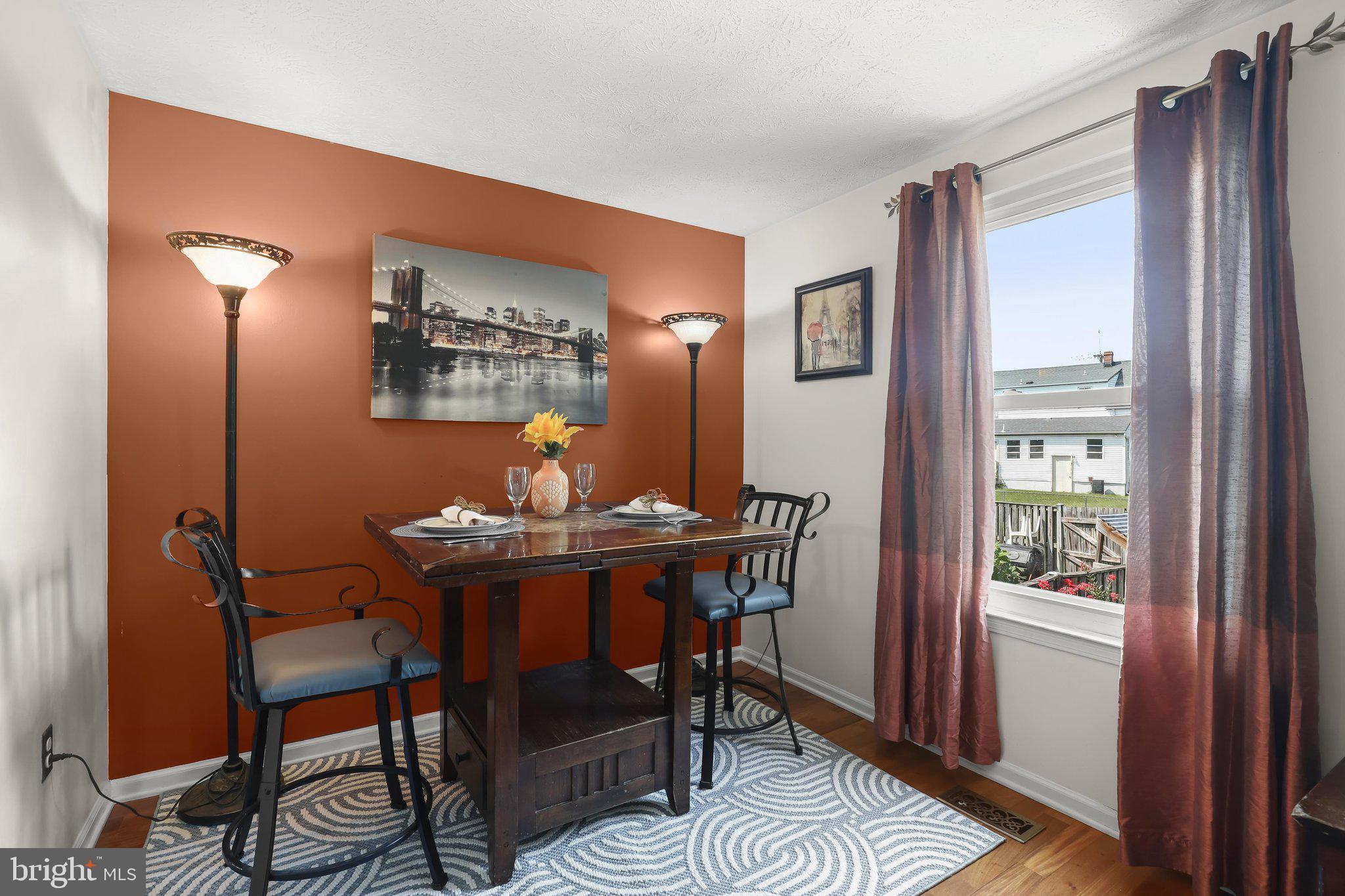 GLEN OAKS - Residential