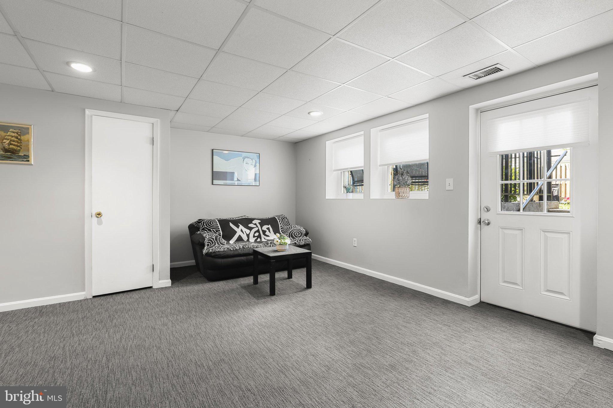 GLEN OAKS - Residential