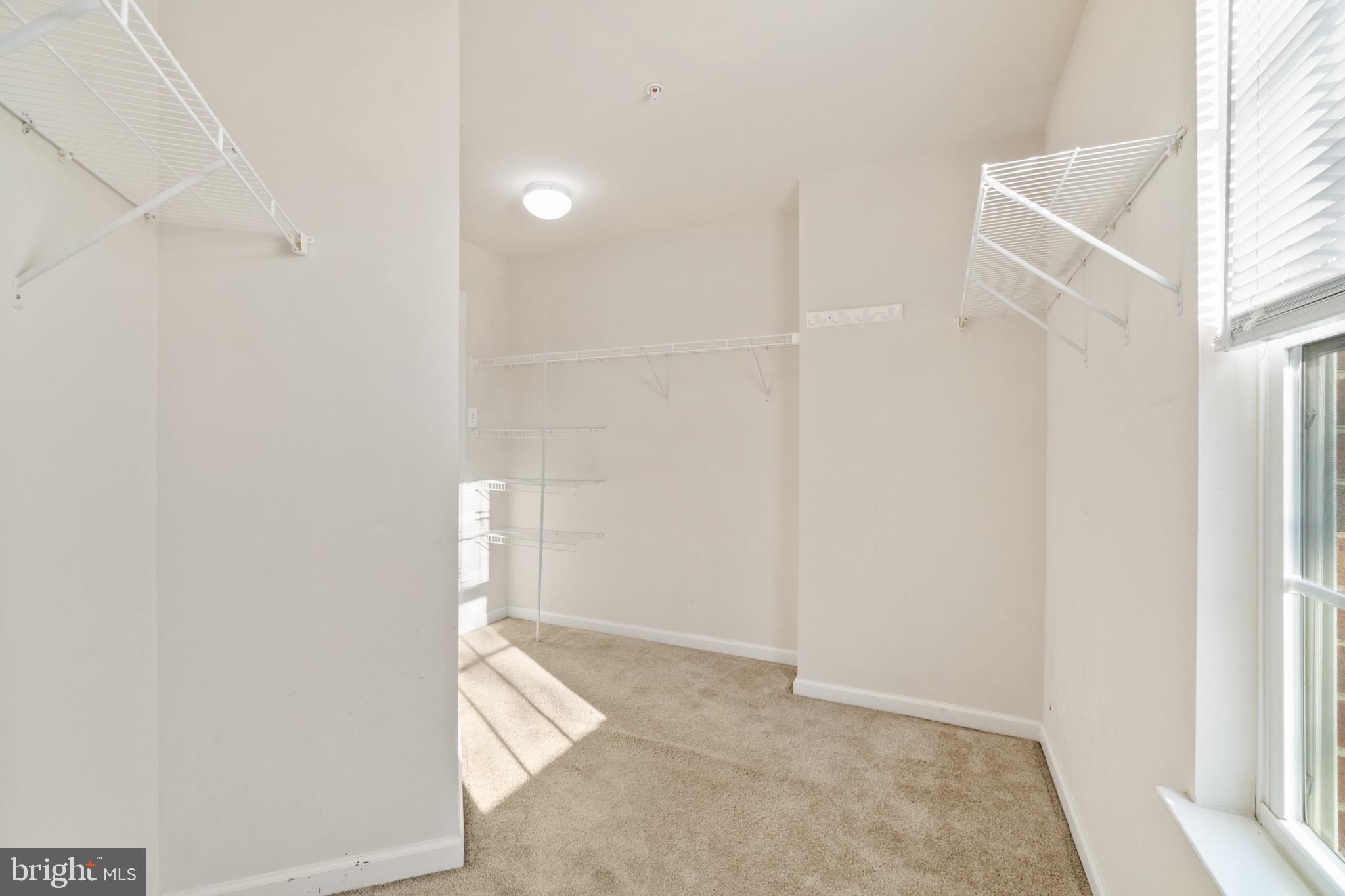 OAK CREEK CLUB - Residential