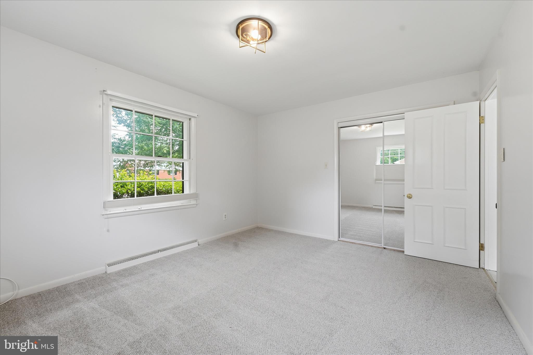 FOUNTAIN HEAD - Residential