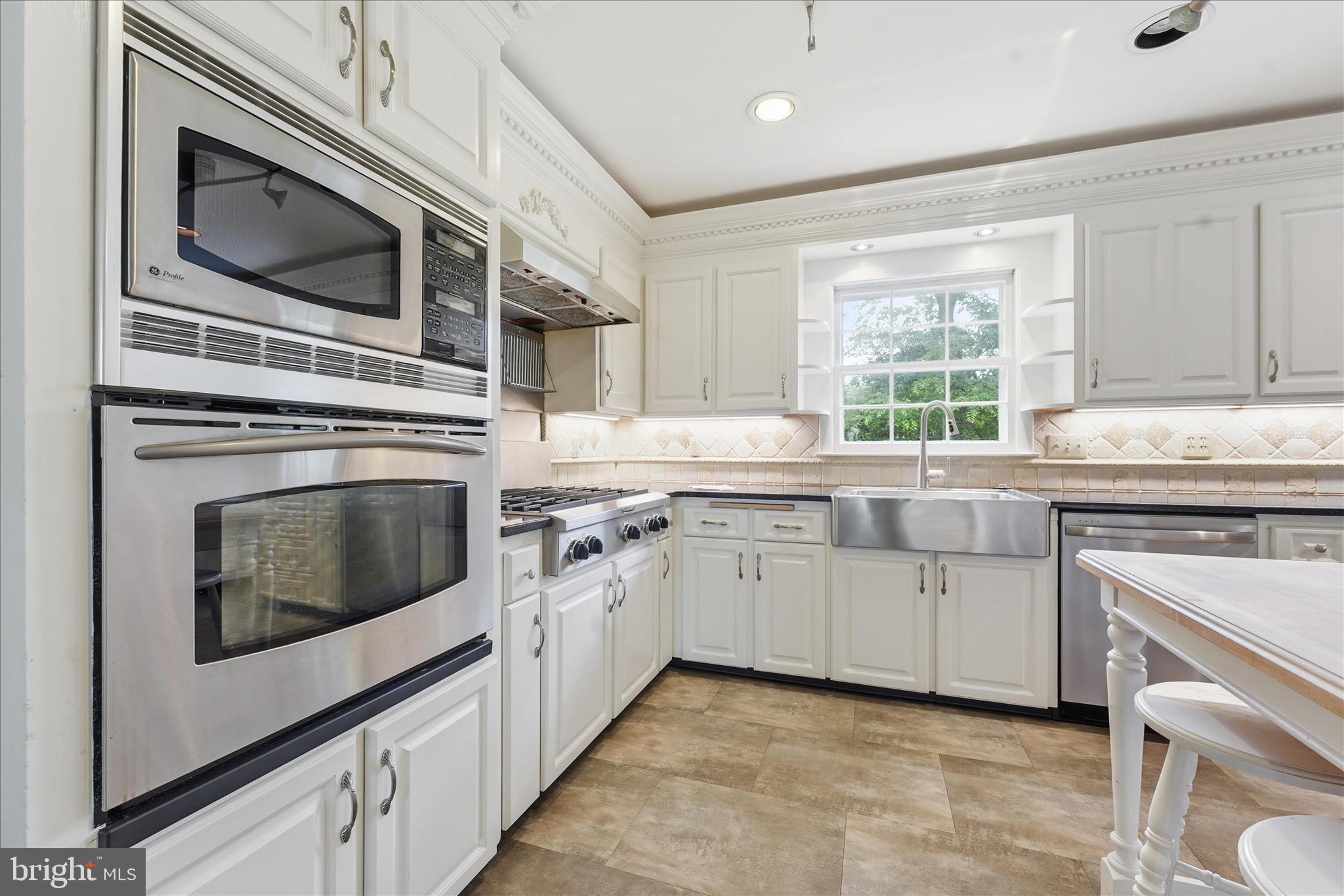 FOUNTAIN HEAD - Residential