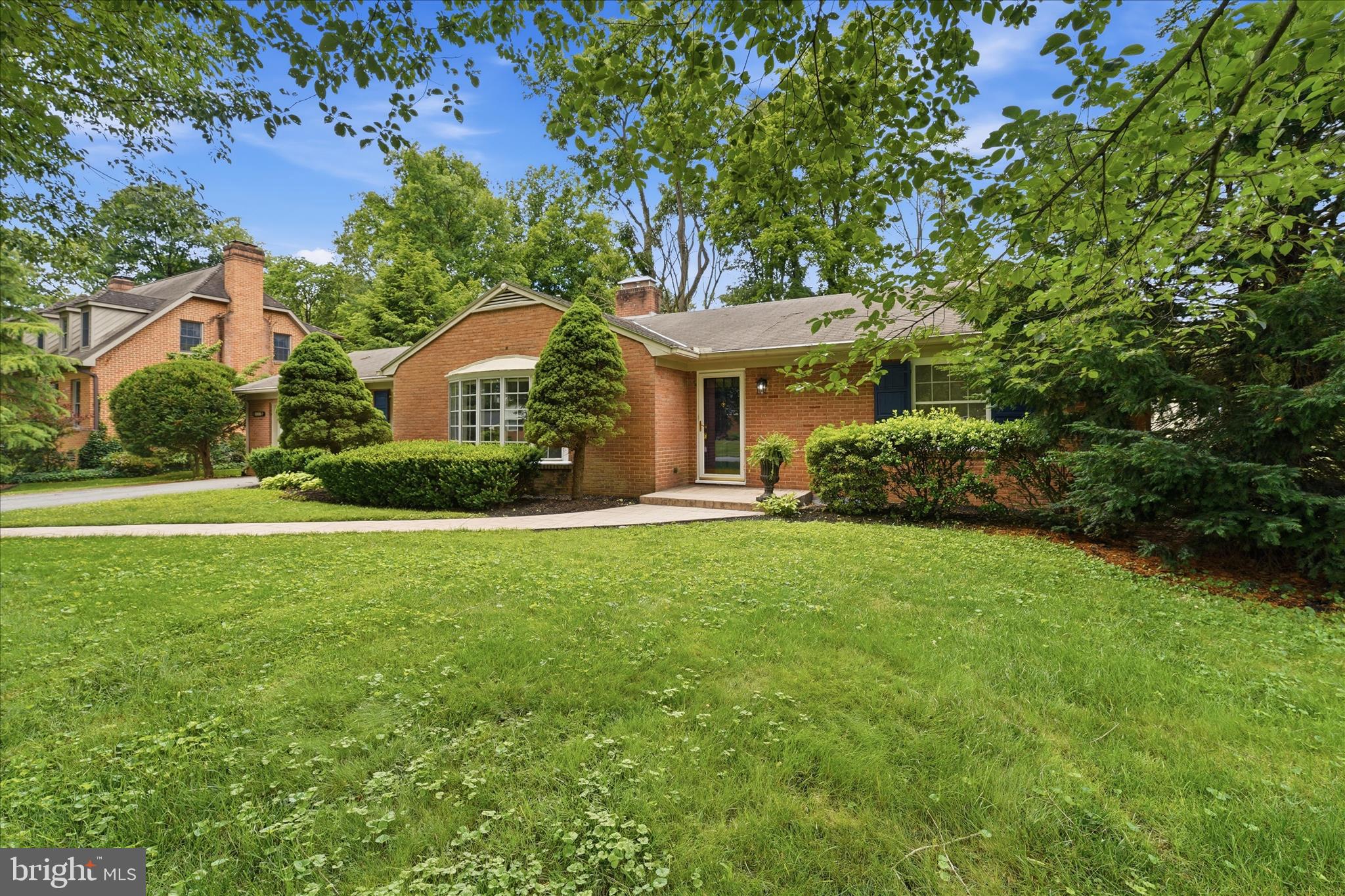 FOUNTAIN HEAD - Residential