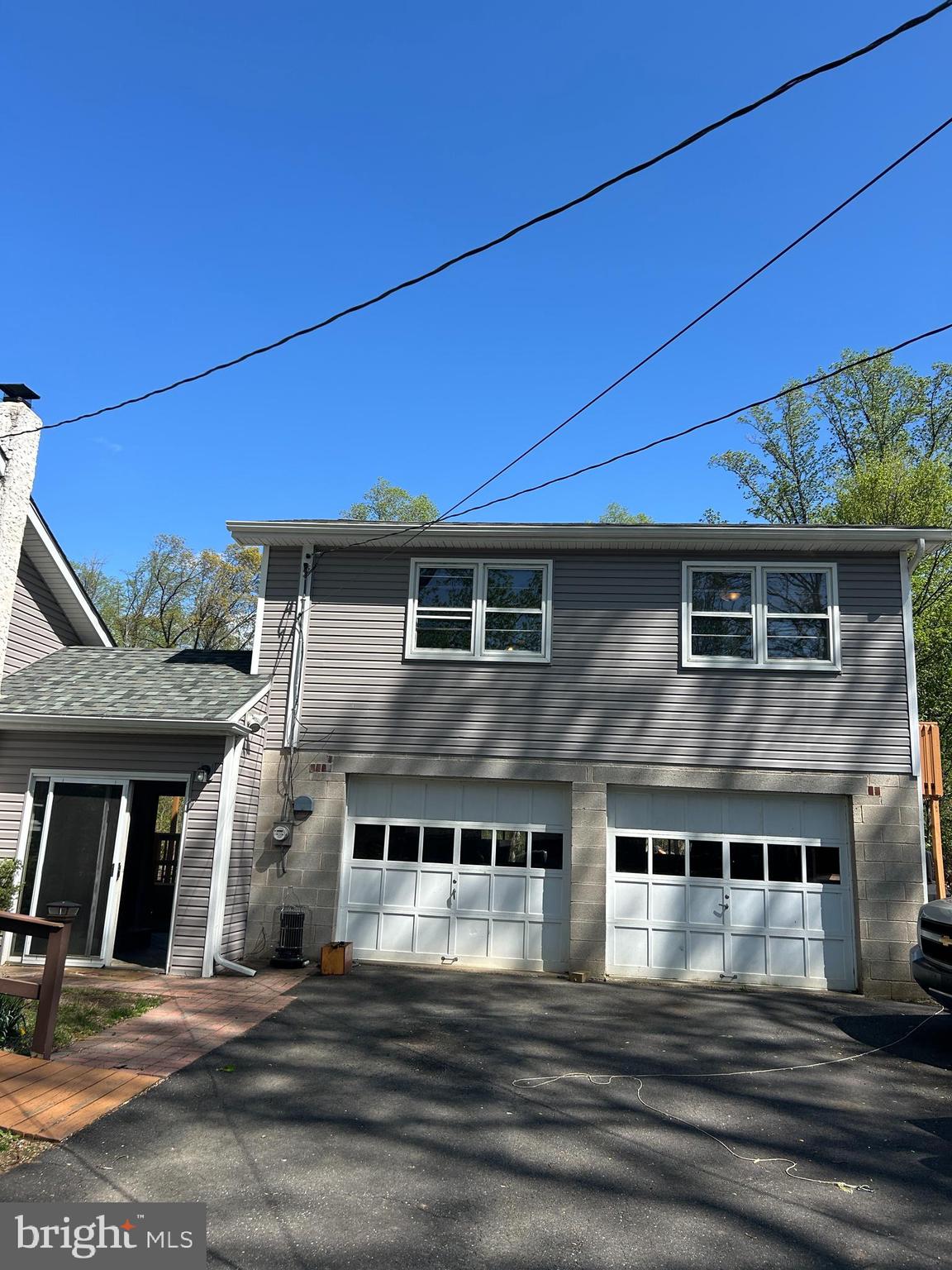 000 - Residential Lease