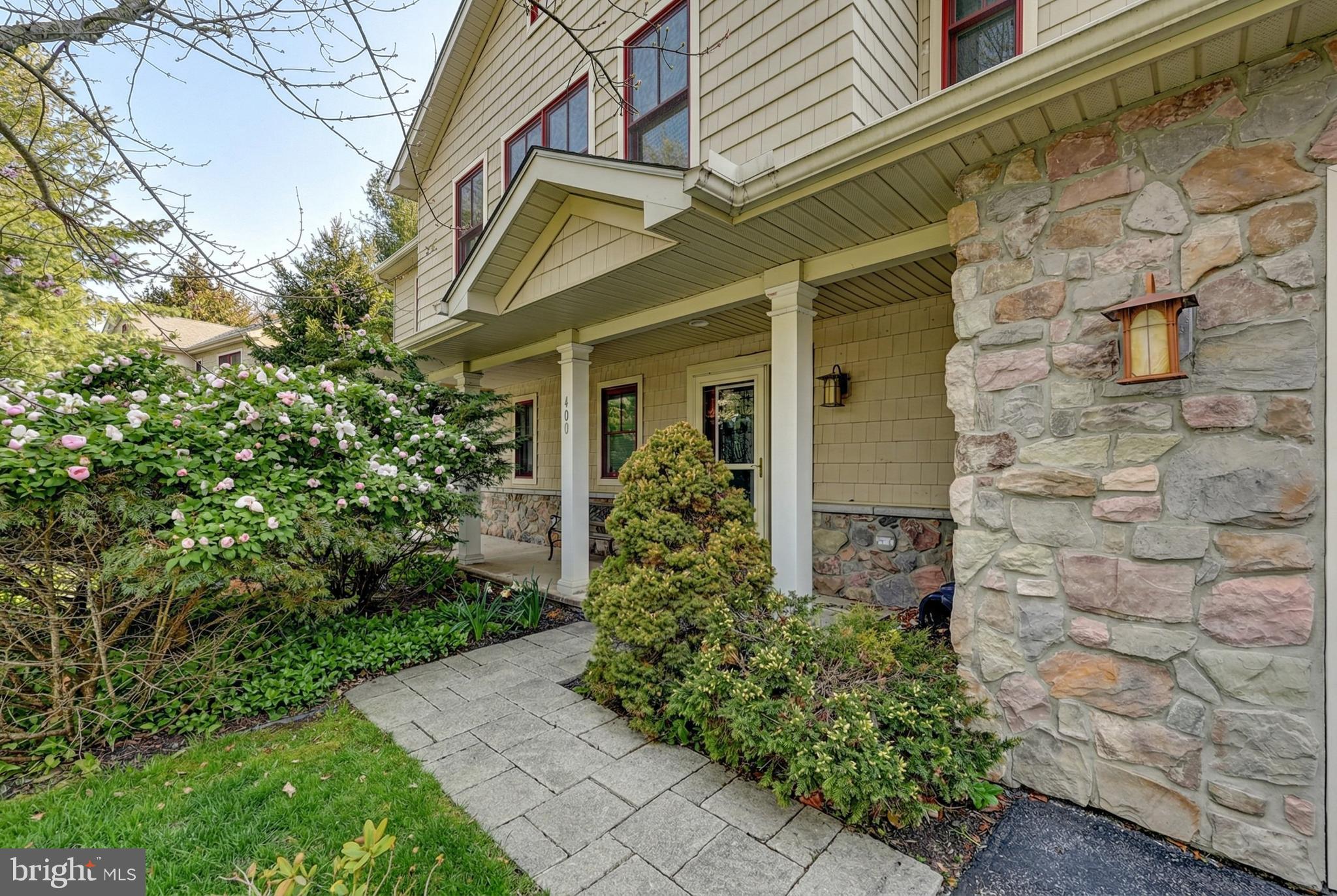 LAURELWOODS II - Residential