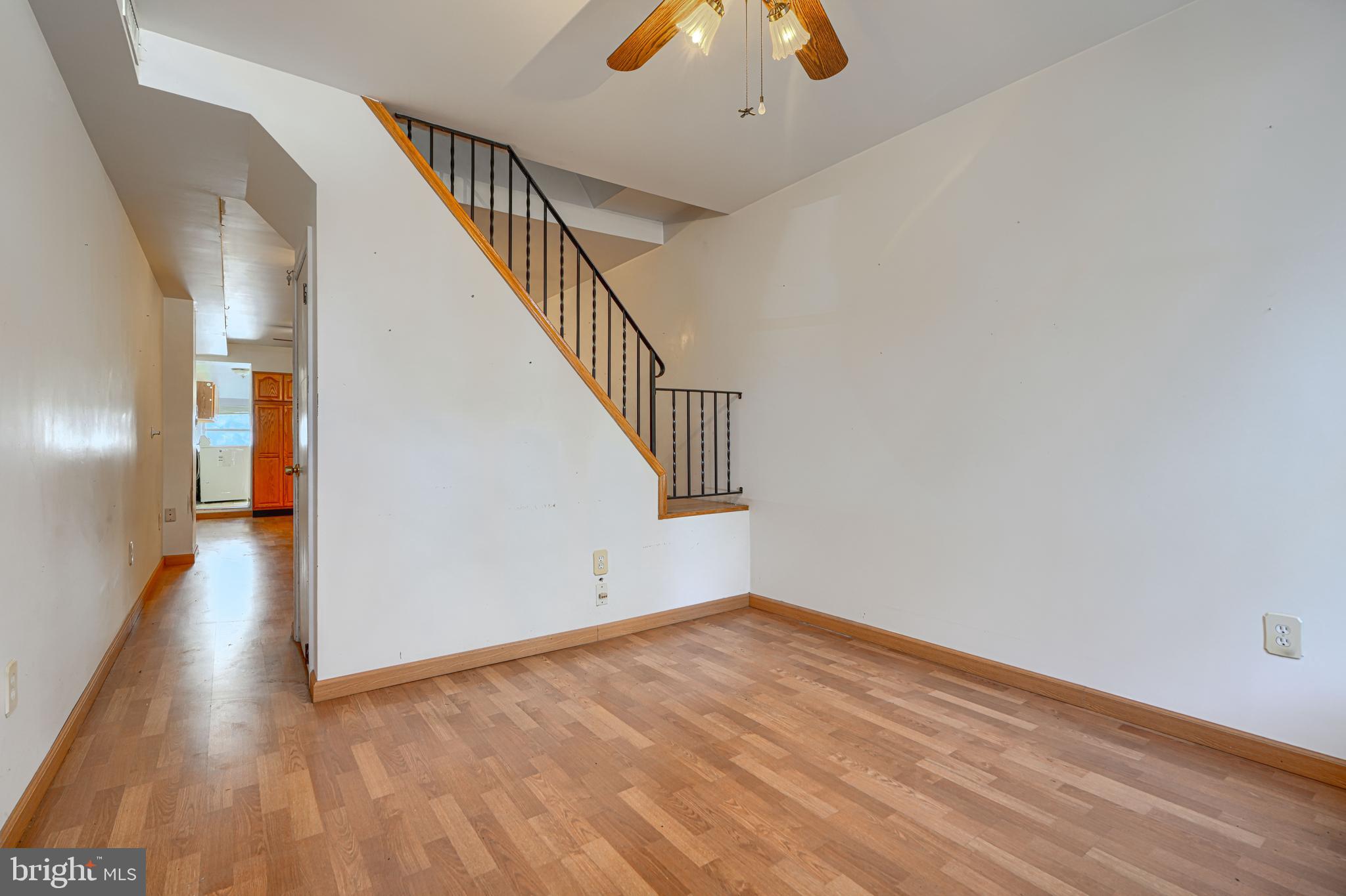 LOCUST POINT - Residential