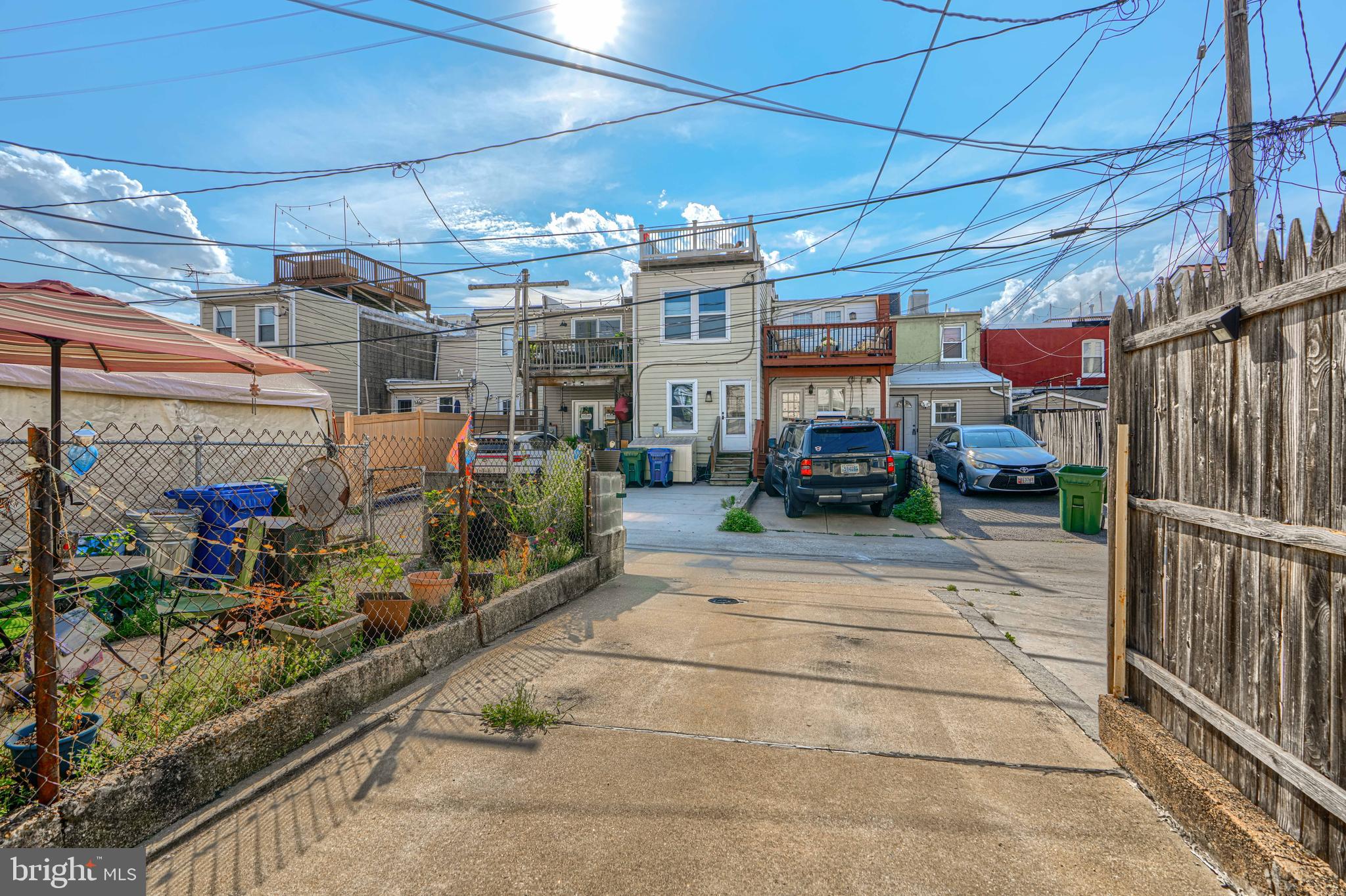 LOCUST POINT - Residential