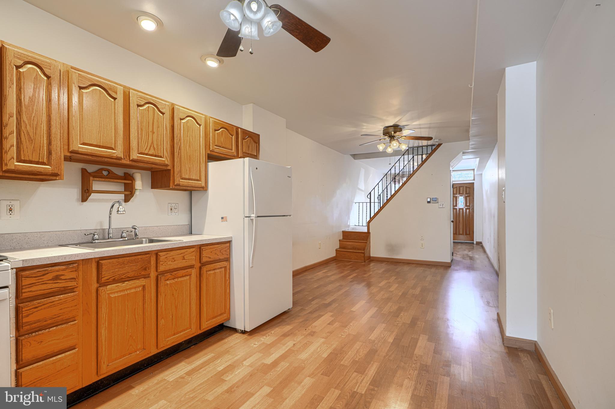 LOCUST POINT - Residential