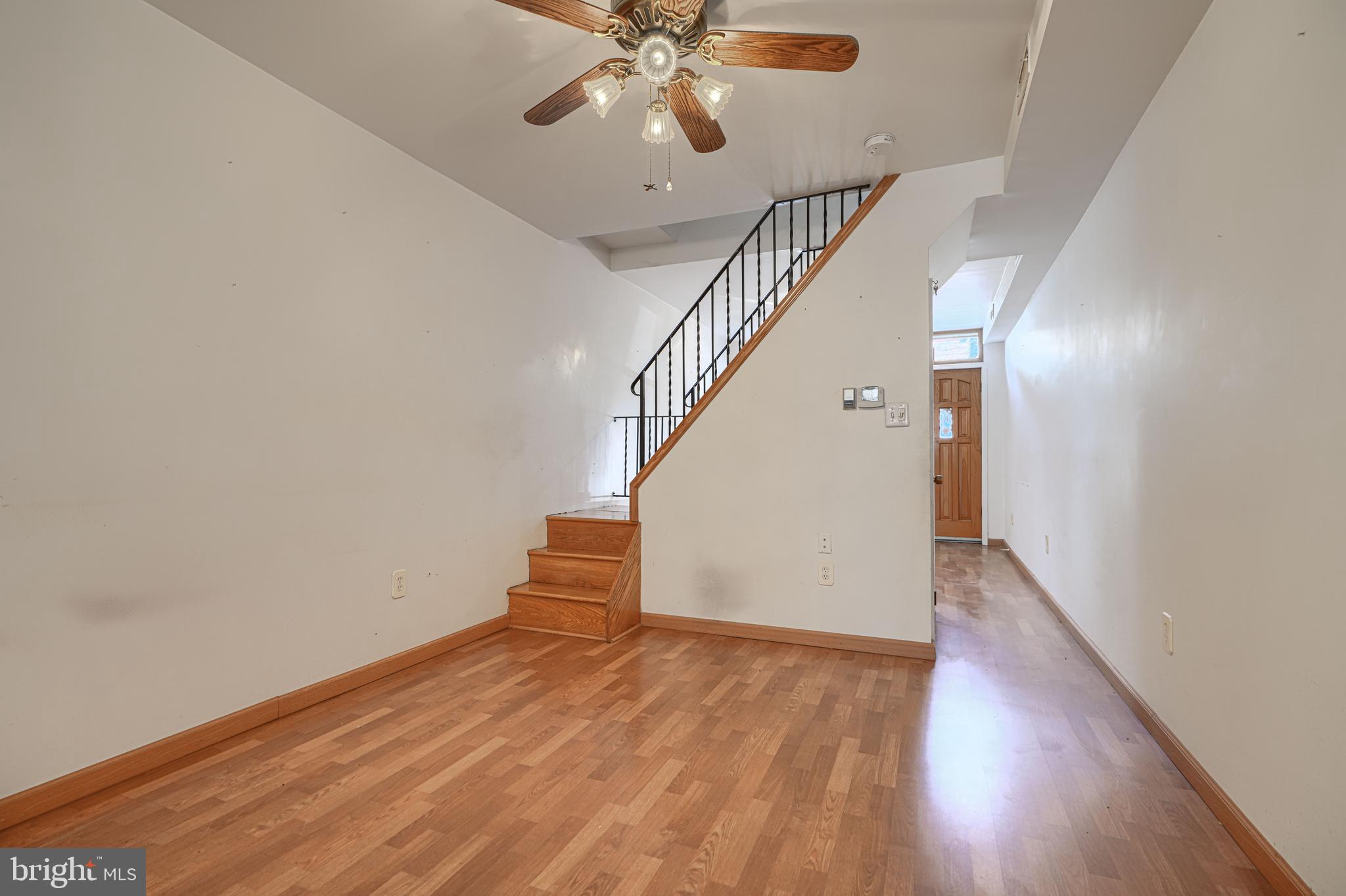 LOCUST POINT - Residential