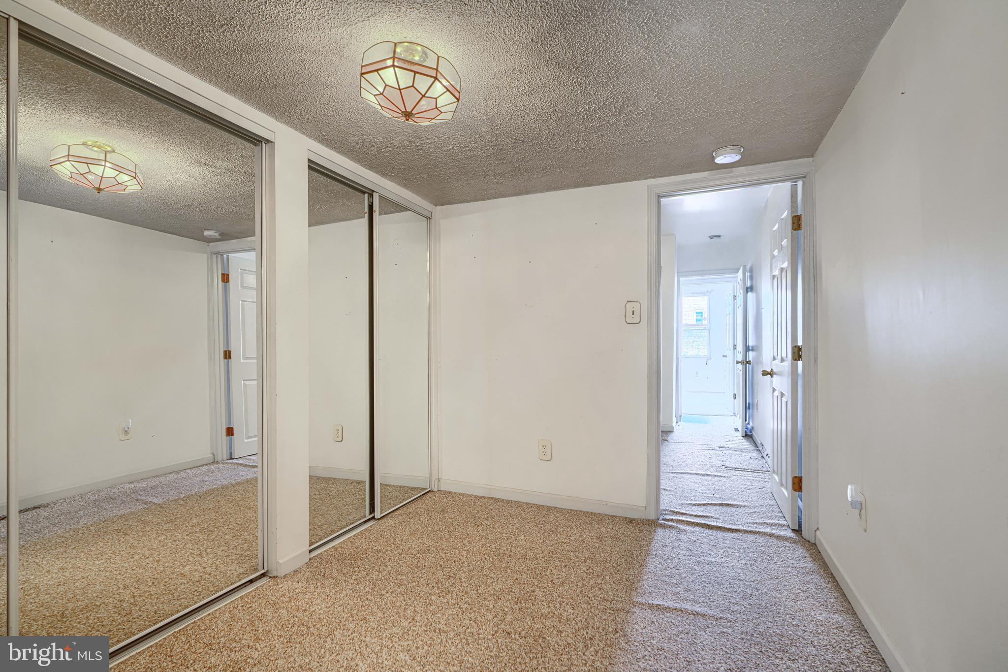 LOCUST POINT - Residential