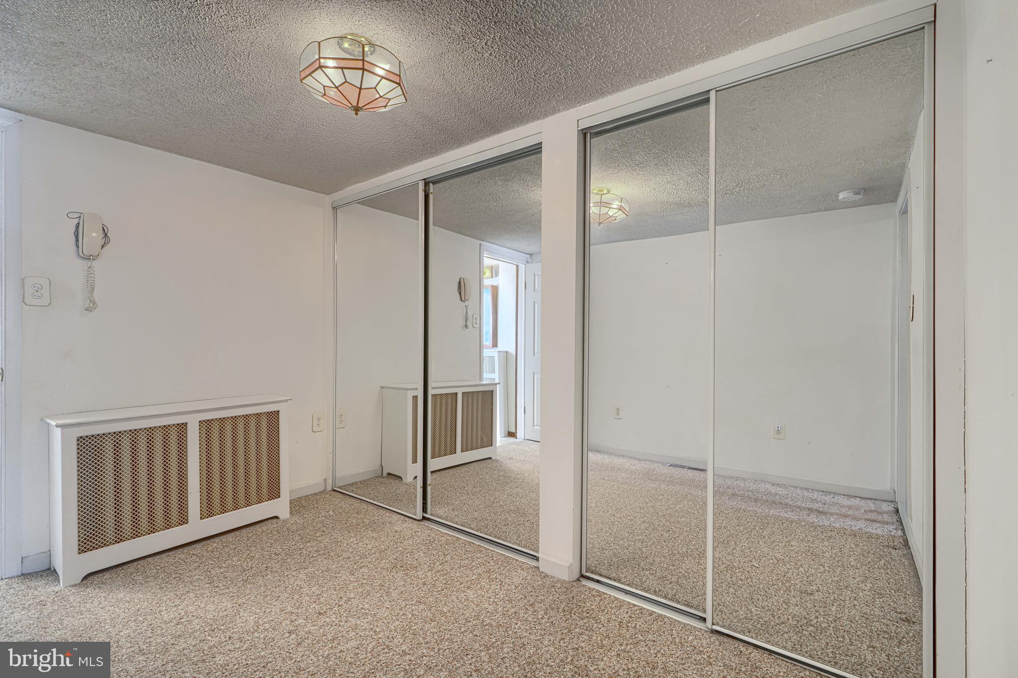 LOCUST POINT - Residential