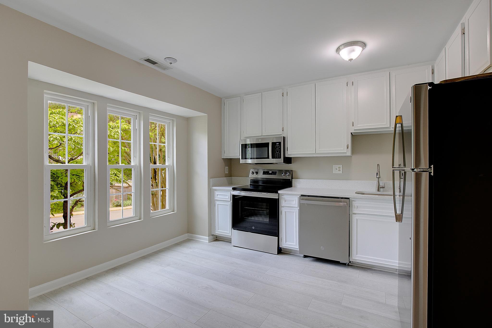 CROFTON MEWS - Residential