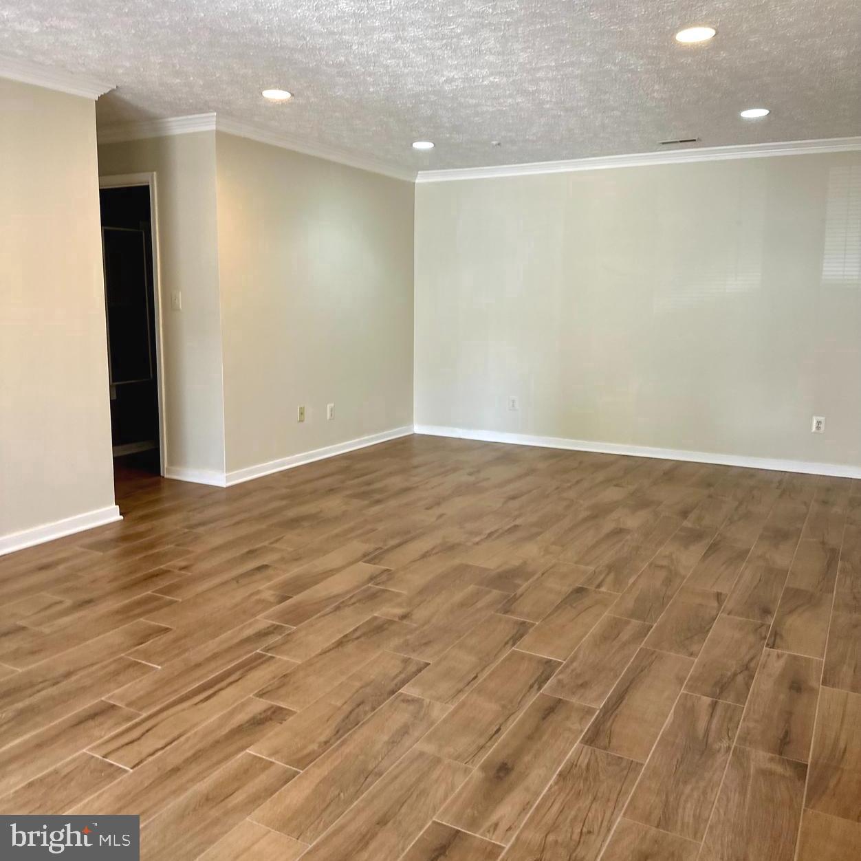 POND CONDOMINIUMS - Residential