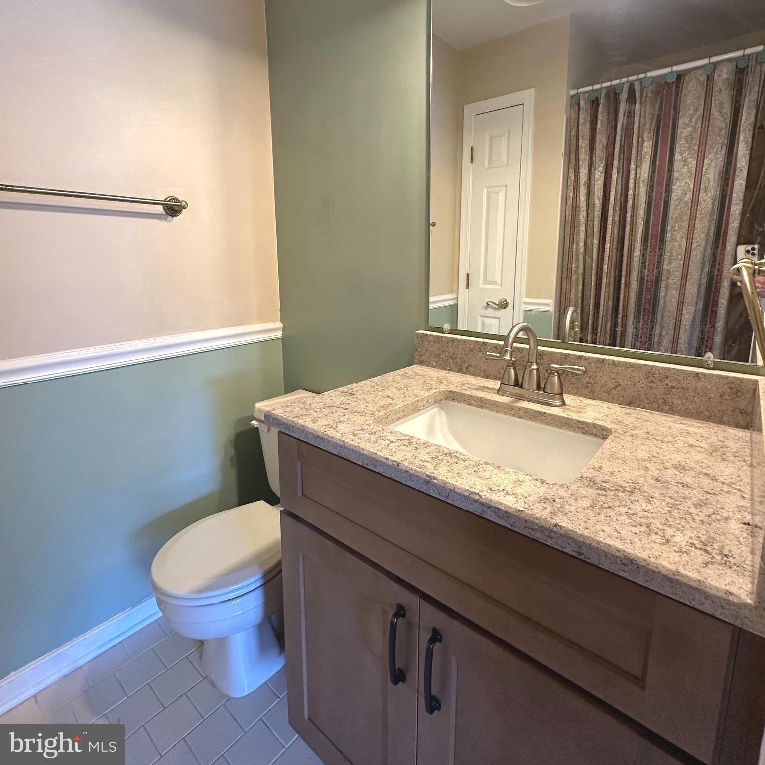 POND CONDOMINIUMS - Residential