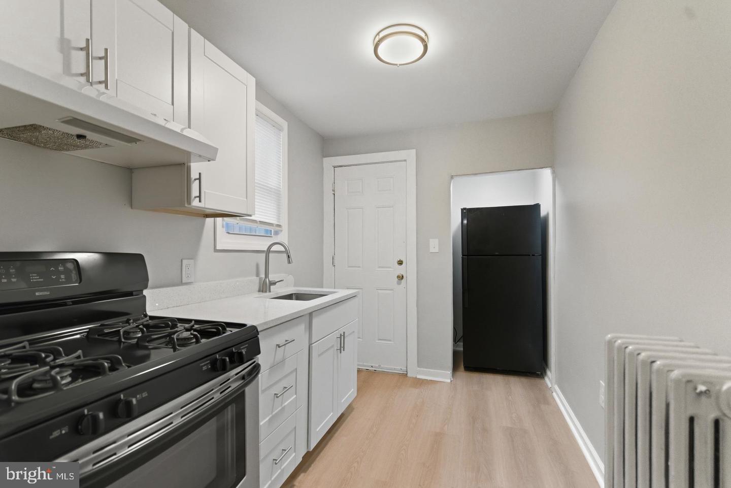 EAST KENSINGTON - Residential