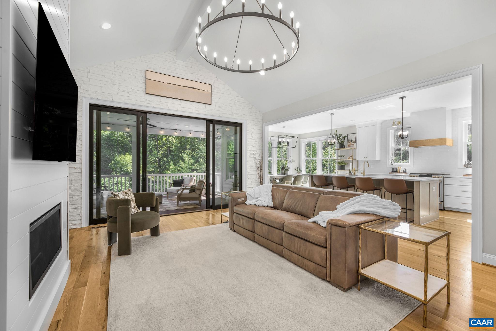 SPRING CREEK - Residential