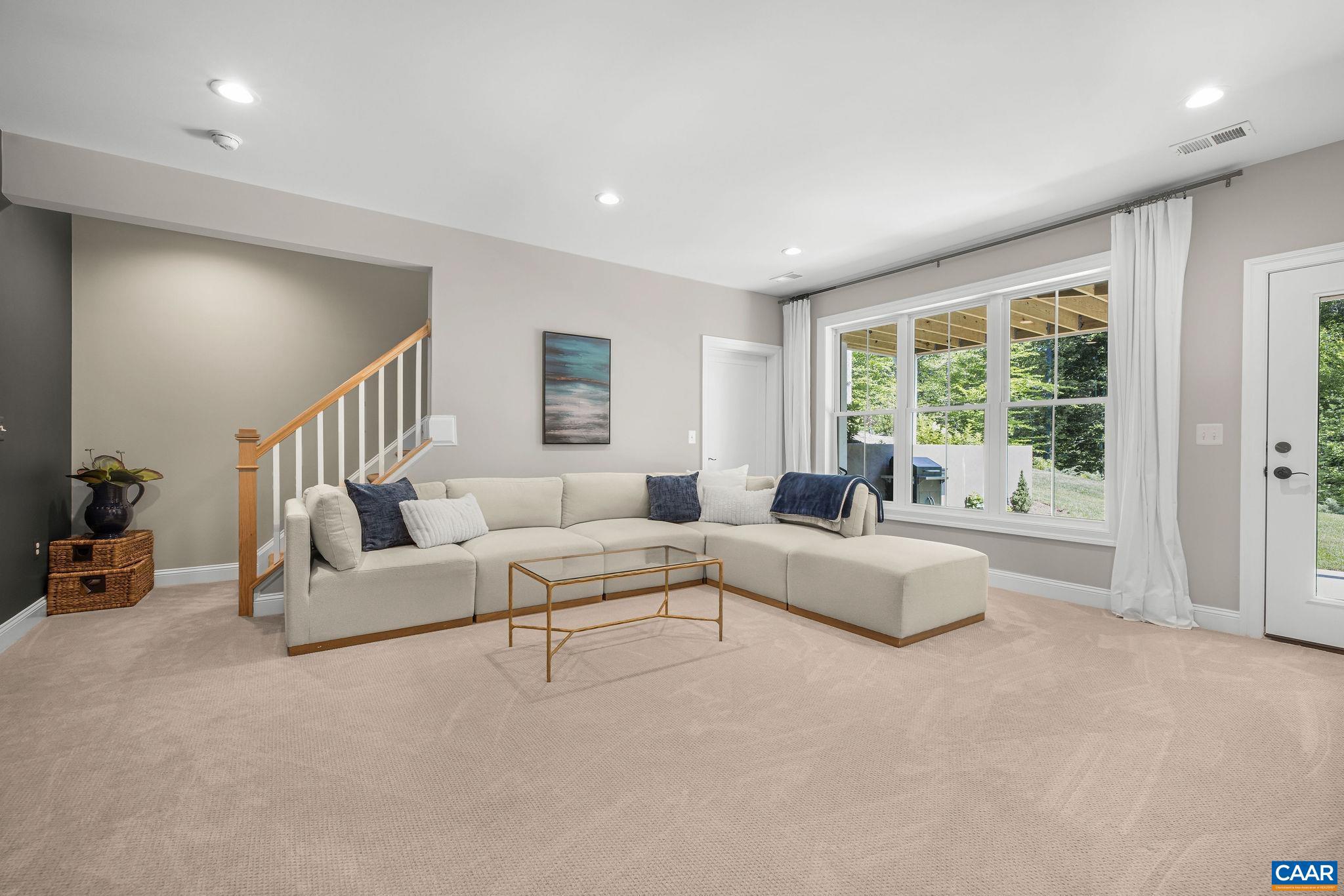SPRING CREEK - Residential