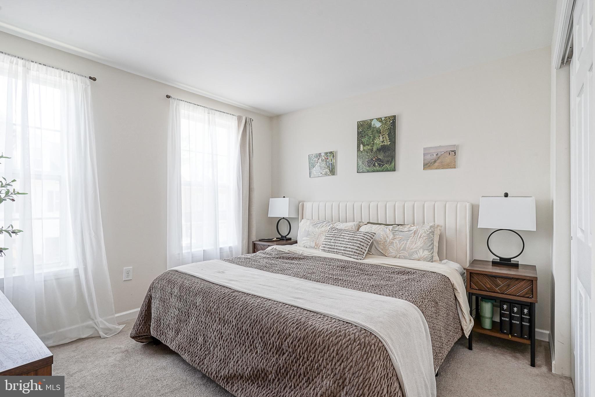 EAST FALLS - Residential
