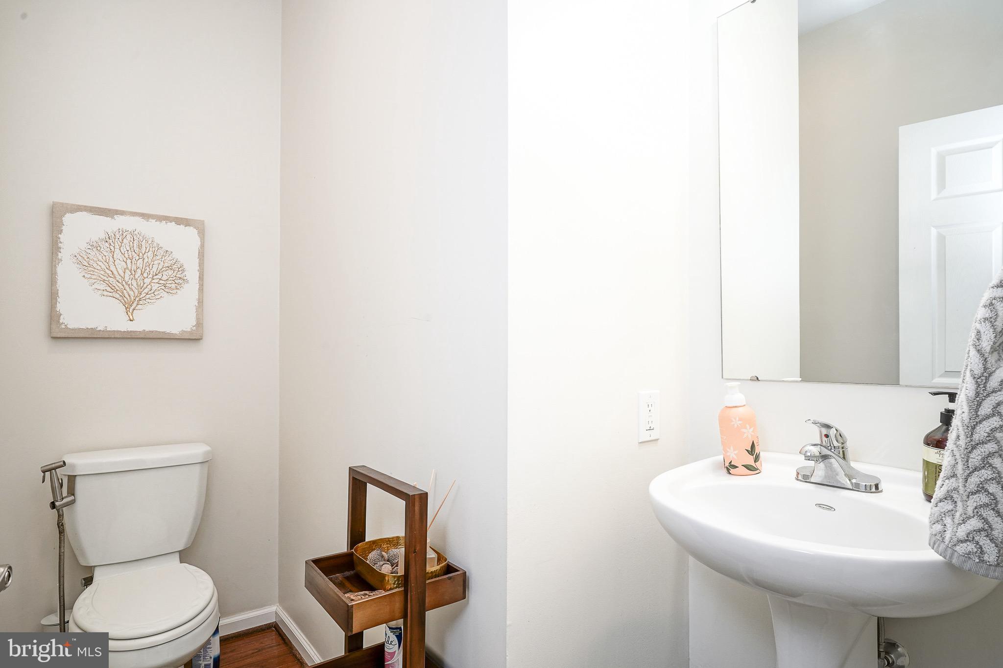 EAST FALLS - Residential