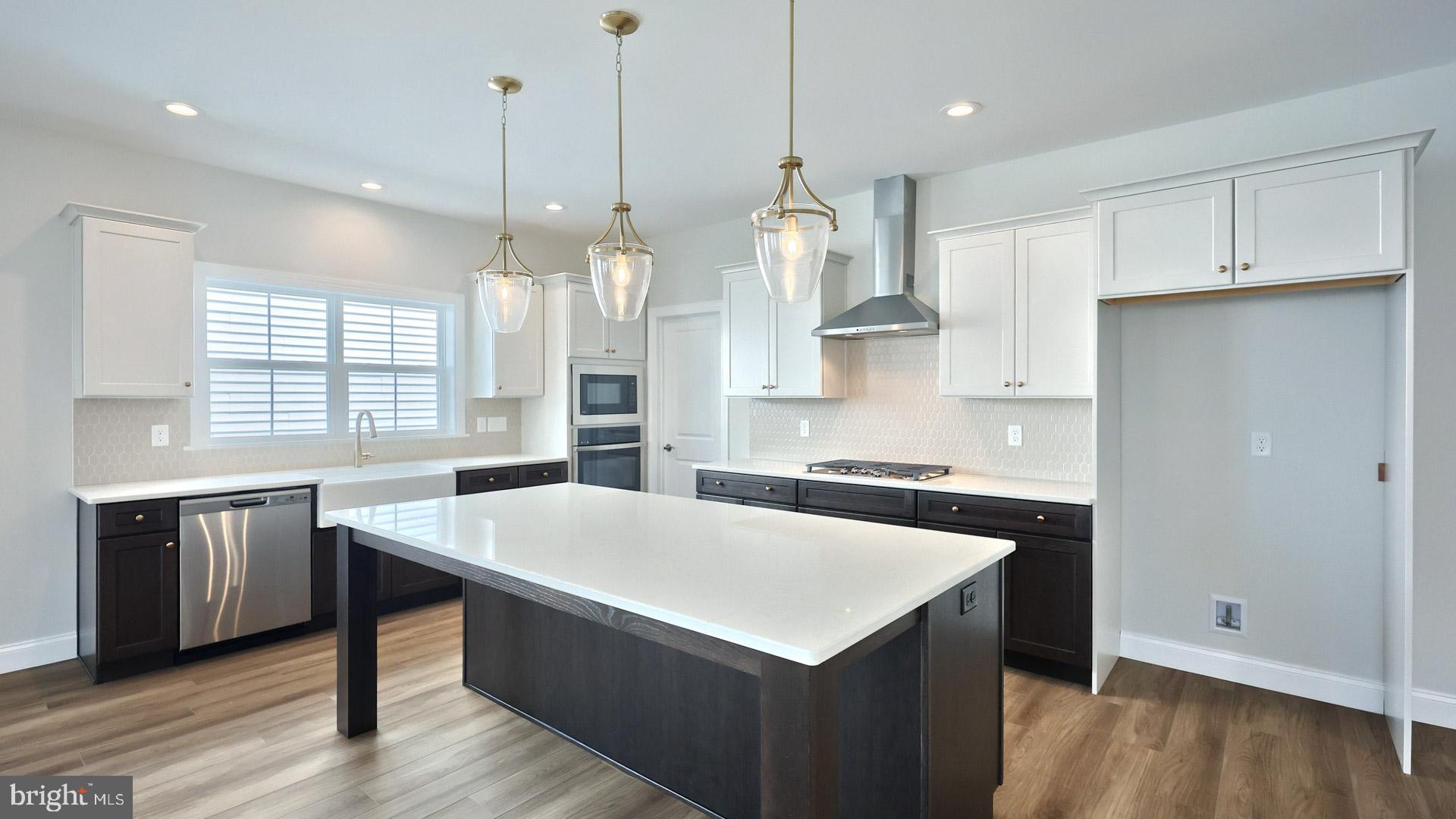 WINDING CREEK - Residential