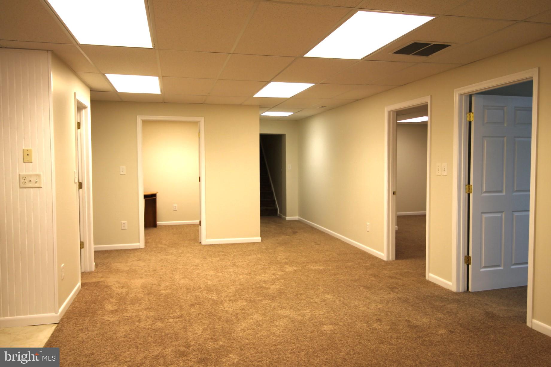 REGULARS - Residential Lease