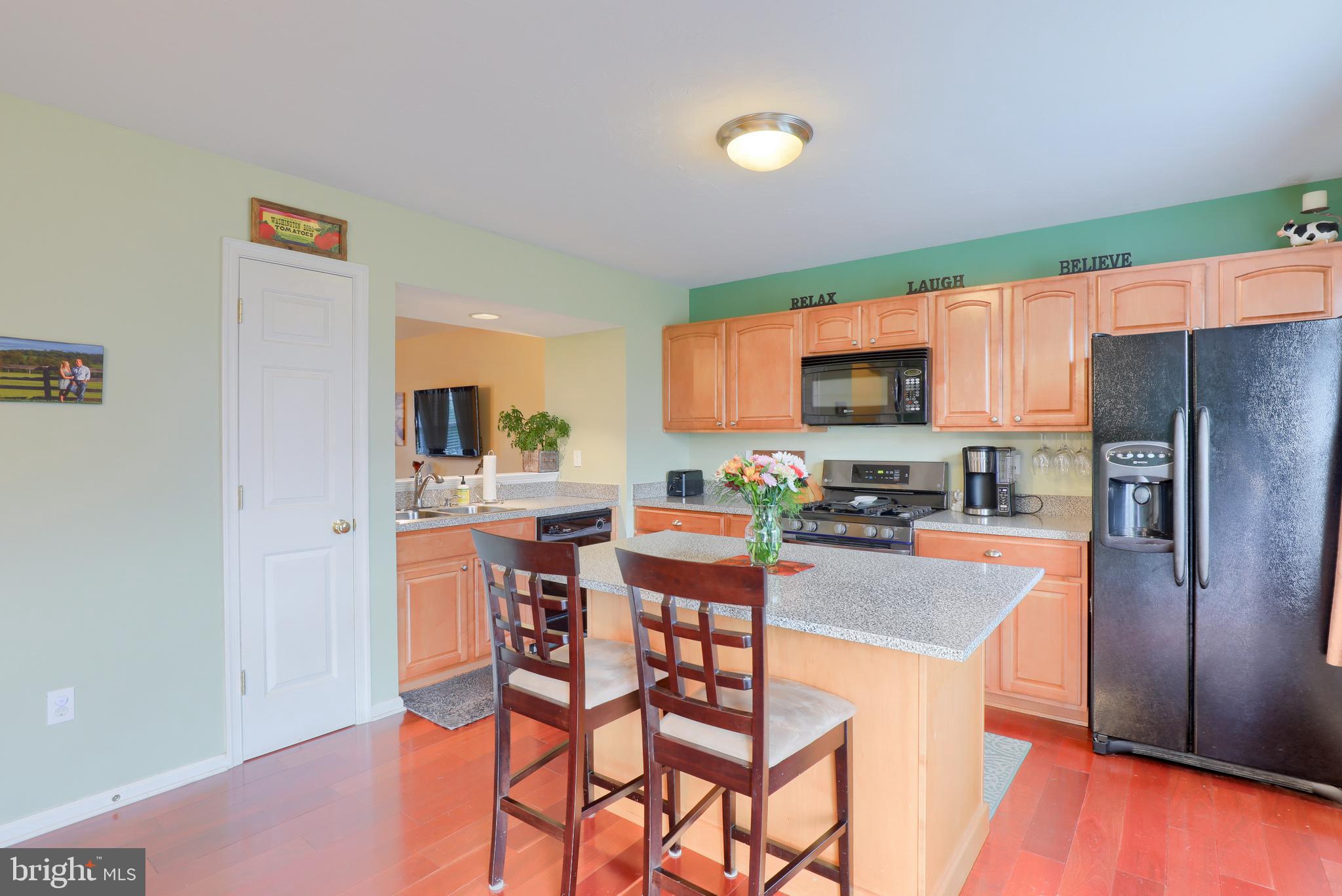 MANOR OAKS - Residential