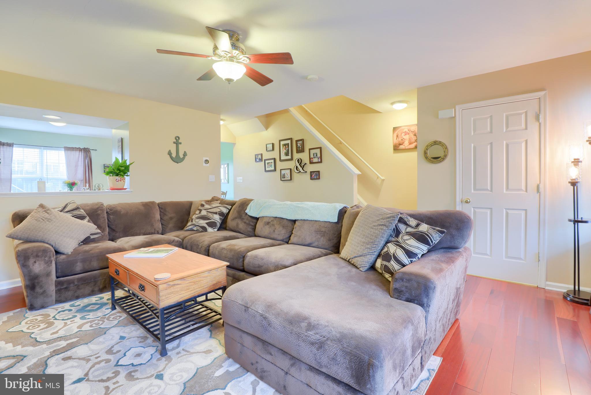 MANOR OAKS - Residential