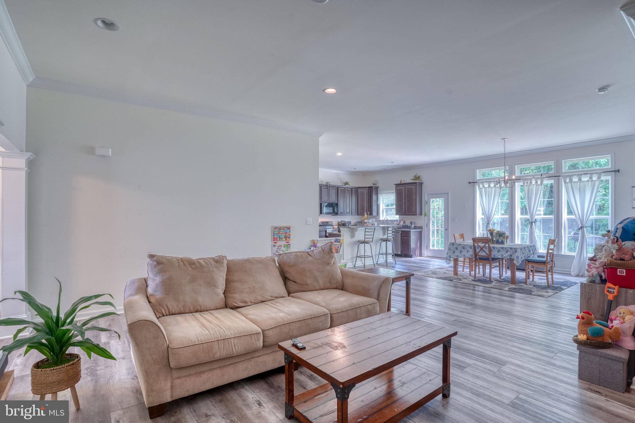 FOX HOLLOW - Residential