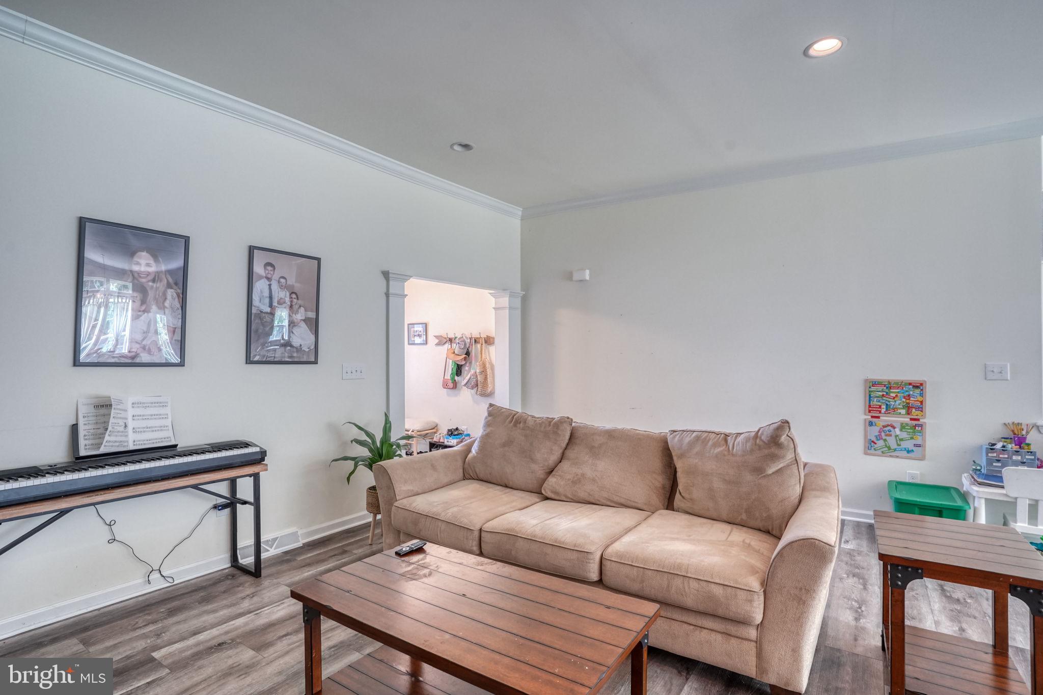 FOX HOLLOW - Residential